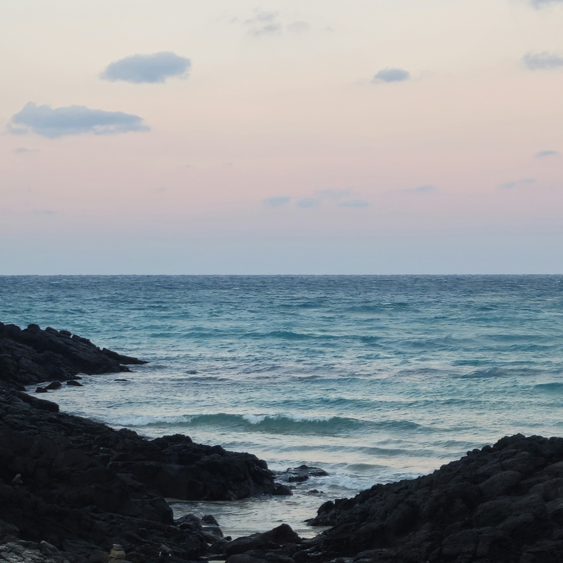 🌿 초승 - 바다