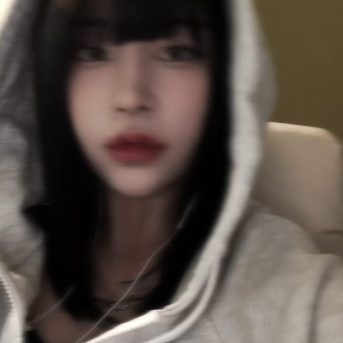 Iwannabeyourslave