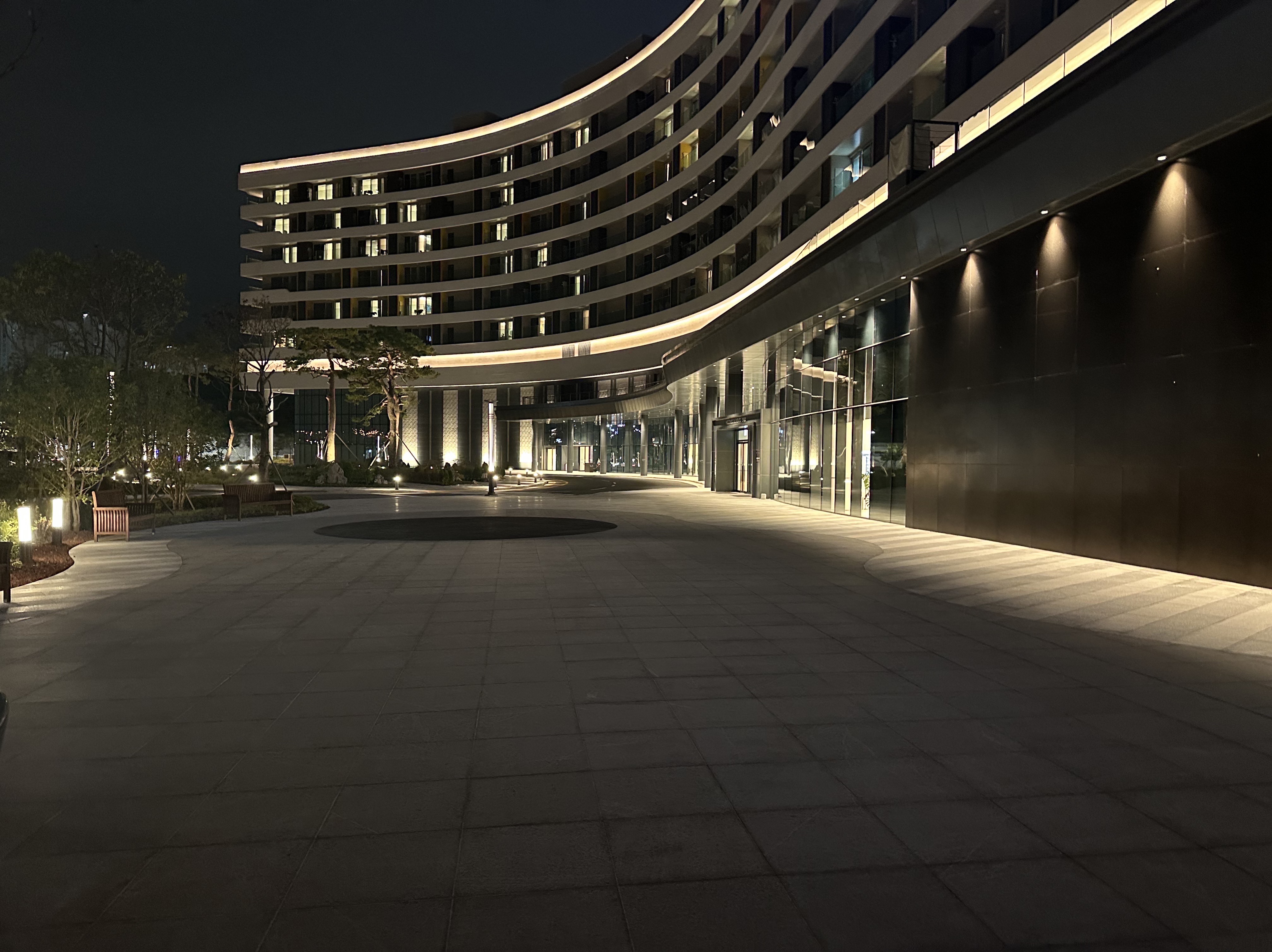 자려고 킨 방송~