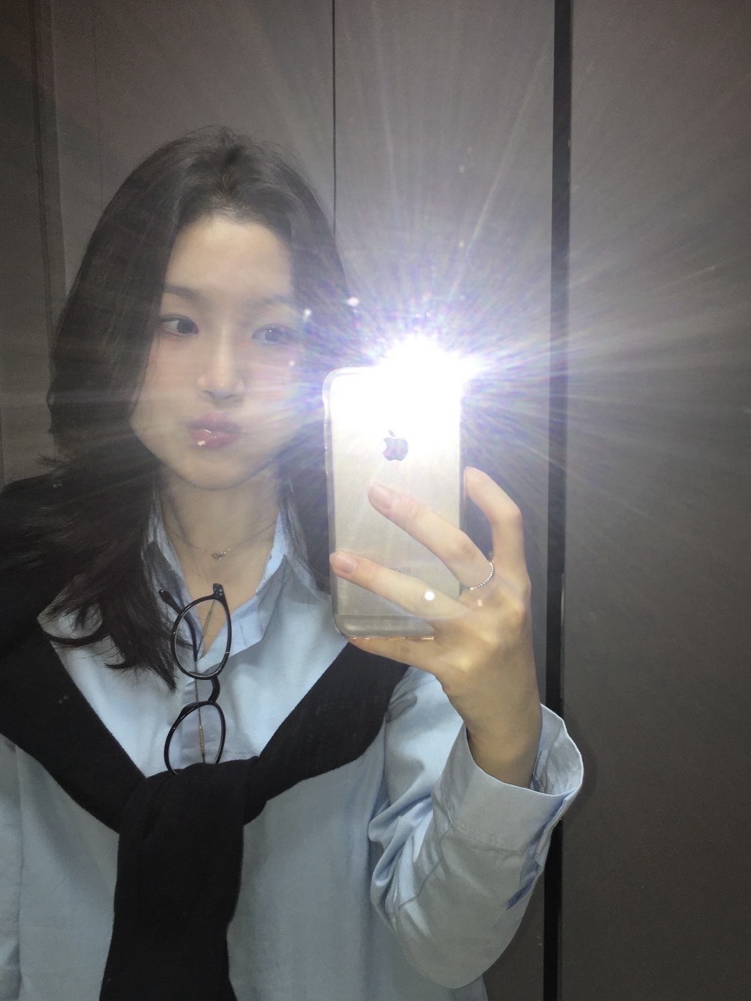 다들 모하세요유유