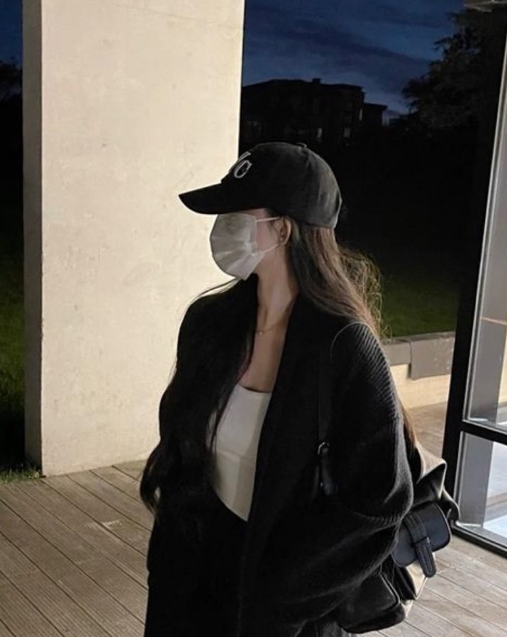 우리 손 잡을까요