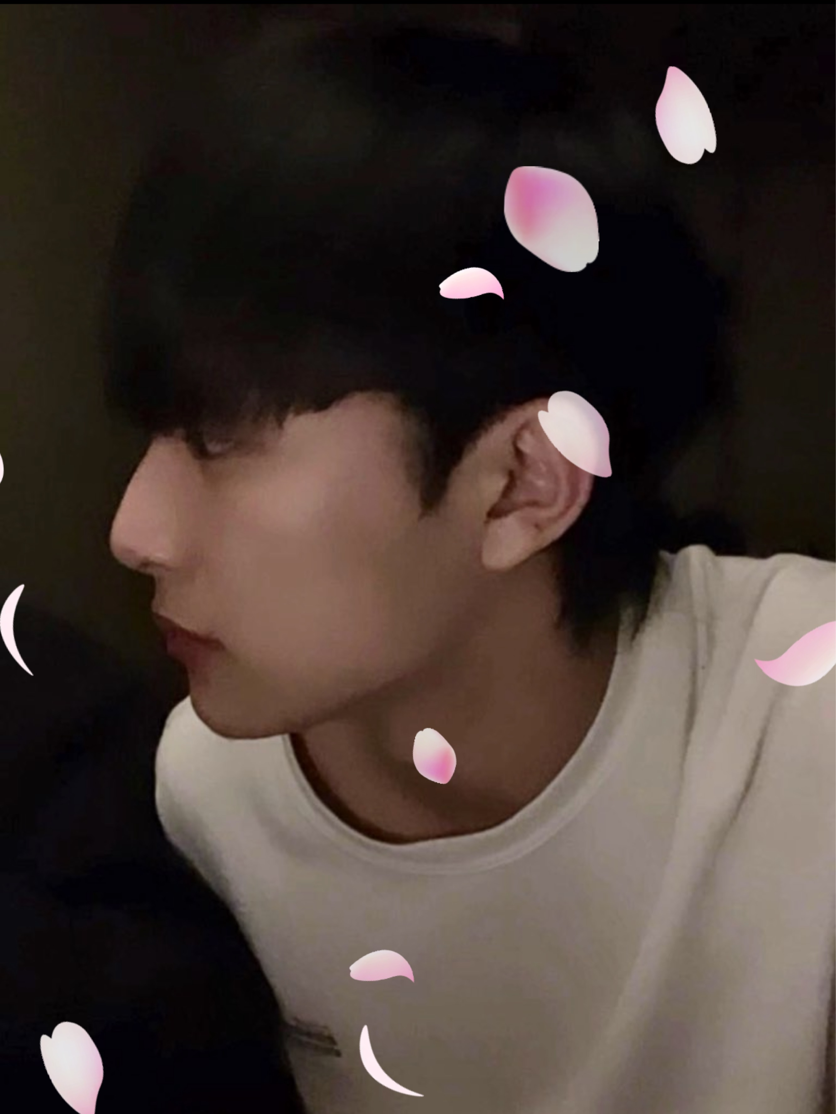 밖에 너 닮은거 폈더라