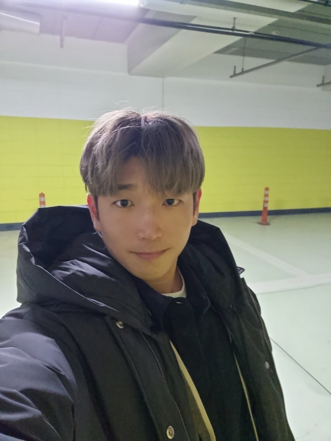 봄스푼 주면 안잡아묵지.