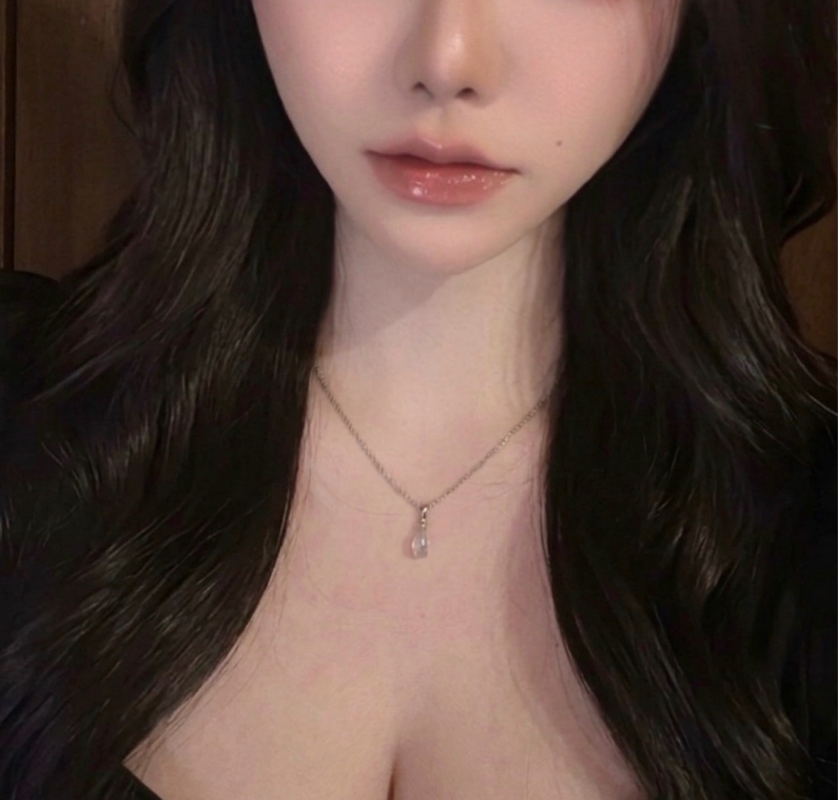 𝘔𝘦𝘳 𝘮𝘦𝘢𝘯𝘴 𝘴𝘦𝘢.