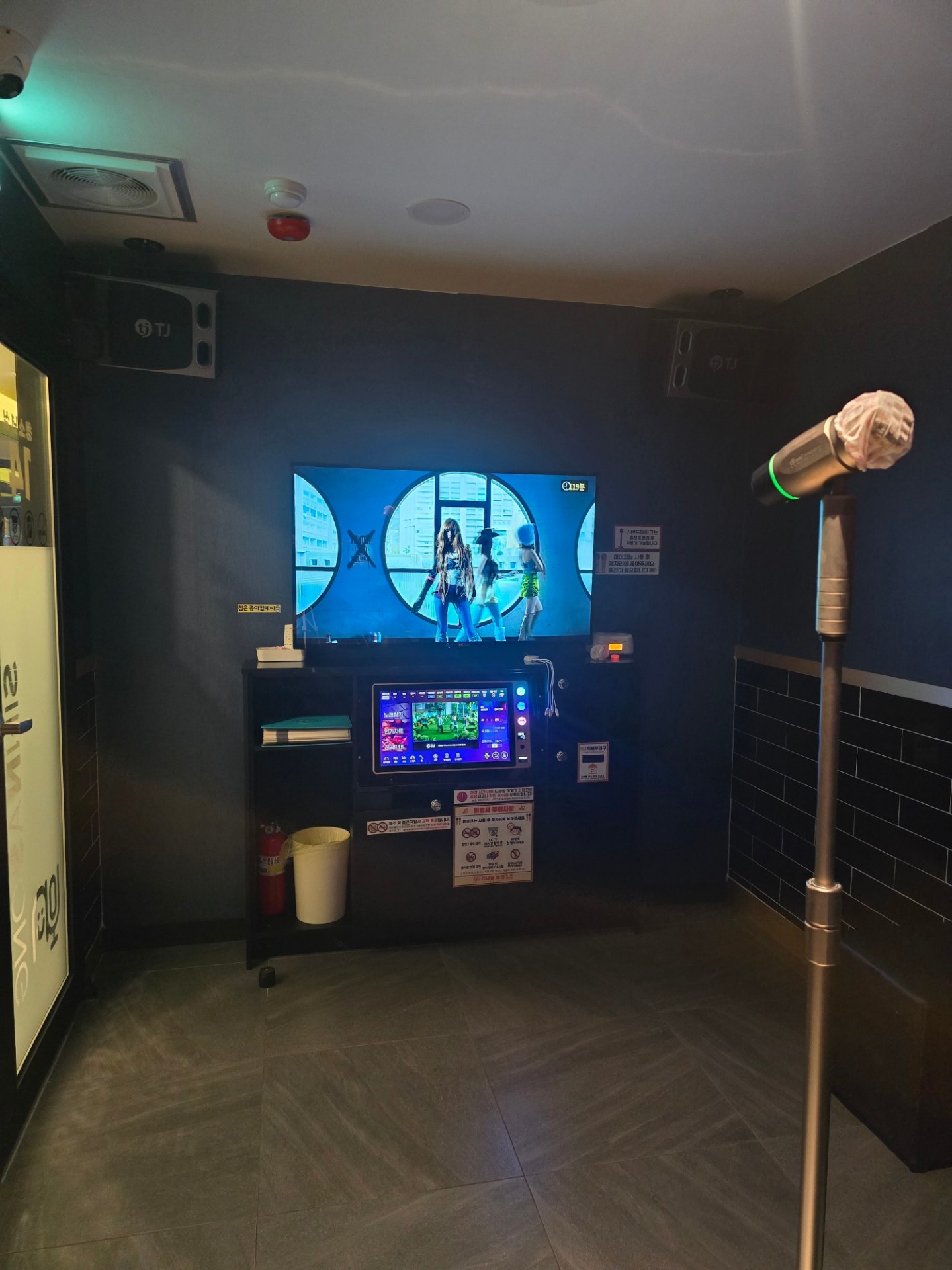 너의 코노에 𝙷𝚘𝚛𝚊 𐴑ꯦ