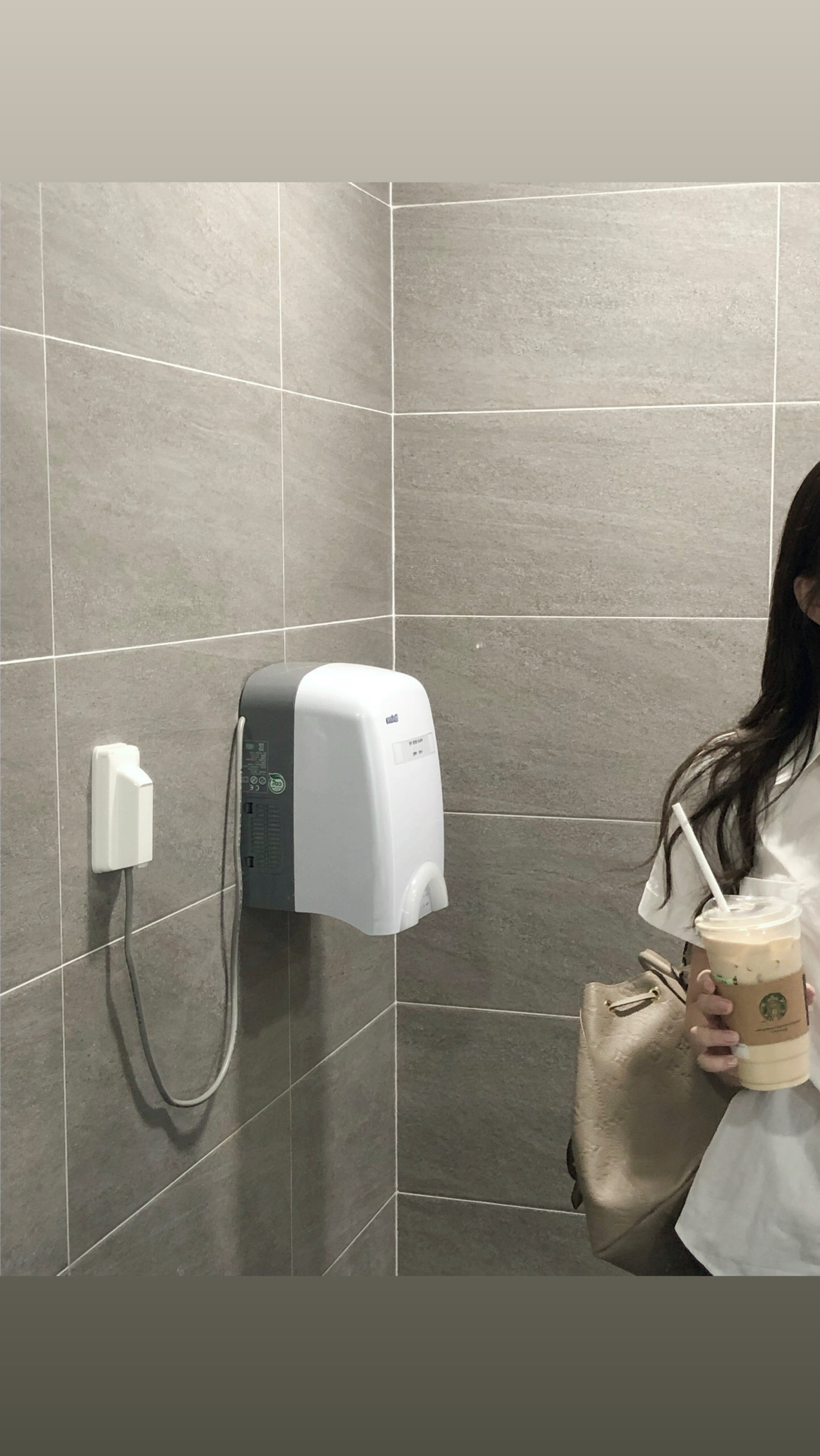 제가 이 시간에 켤 줄 몰랐죠!!!!