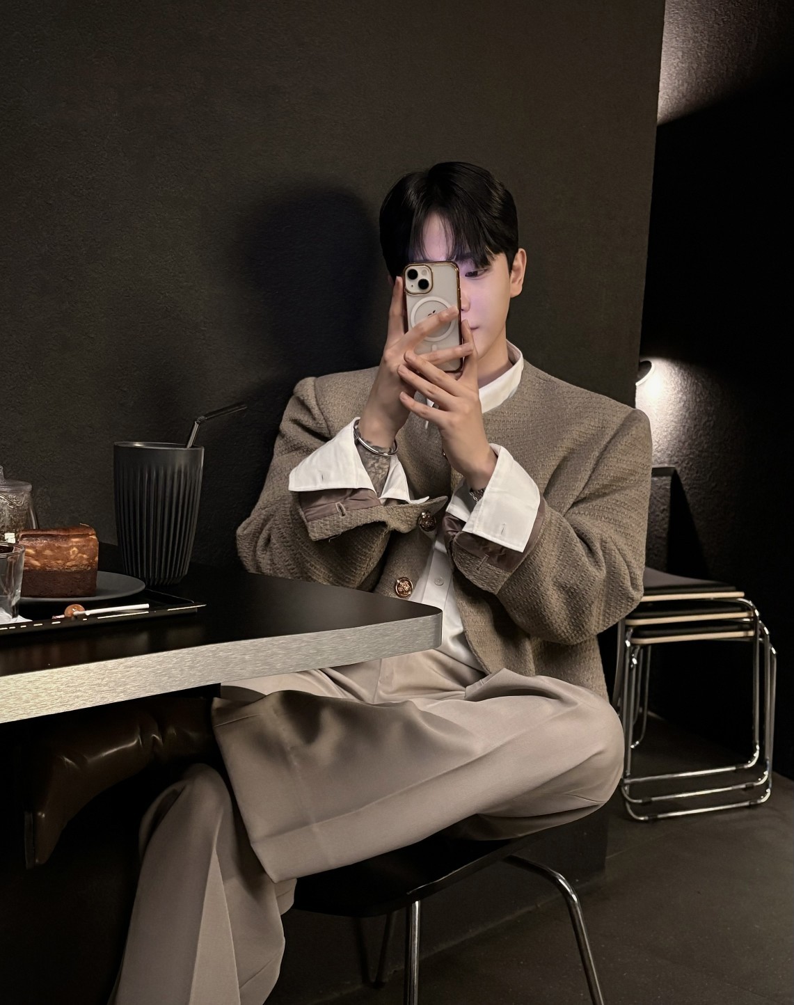 아무도 모르게