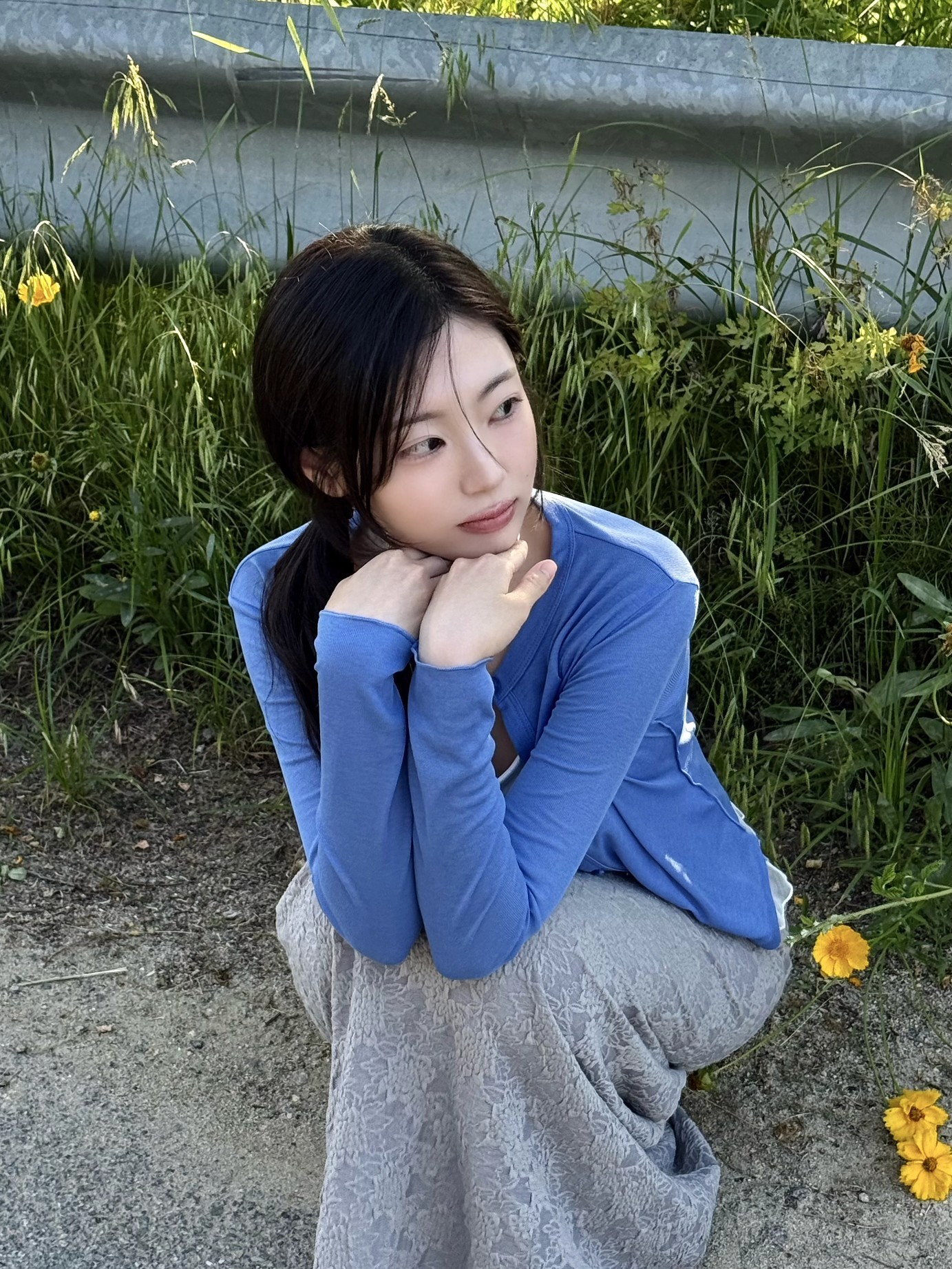 나랑 좀 더 뒹굴거려