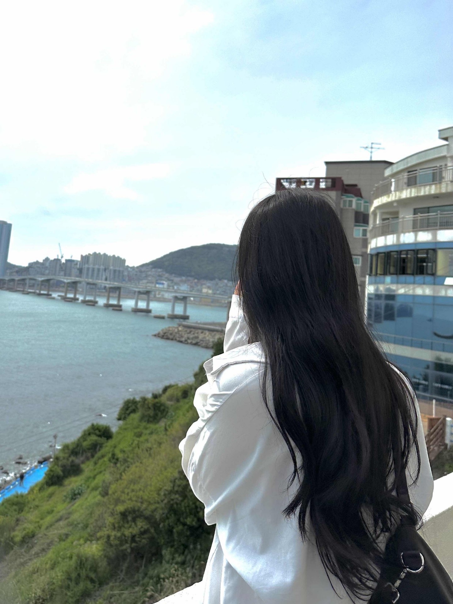 사실 우리는 사랑 하나면 되는데