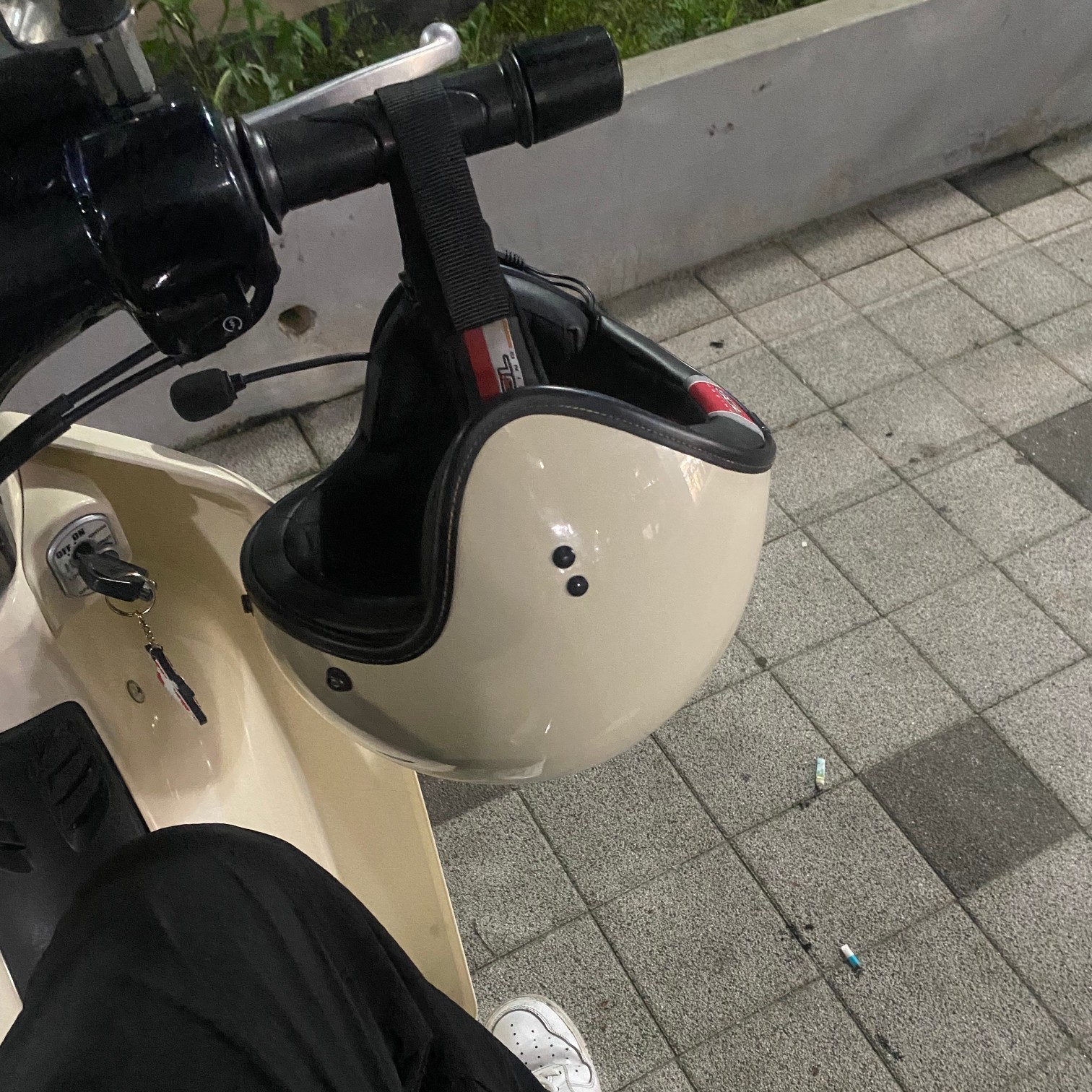 ///