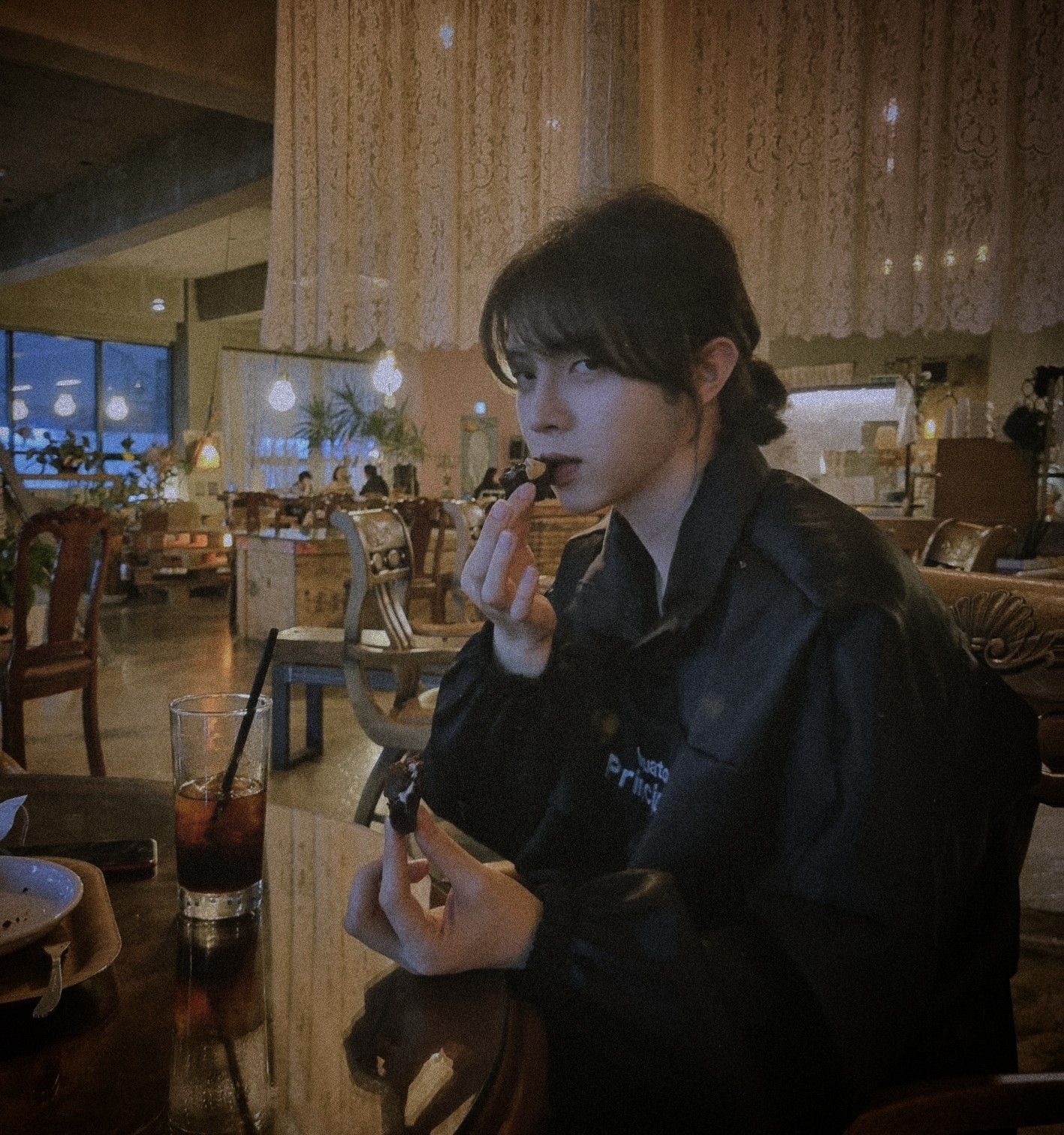 조용하지 않은 사람