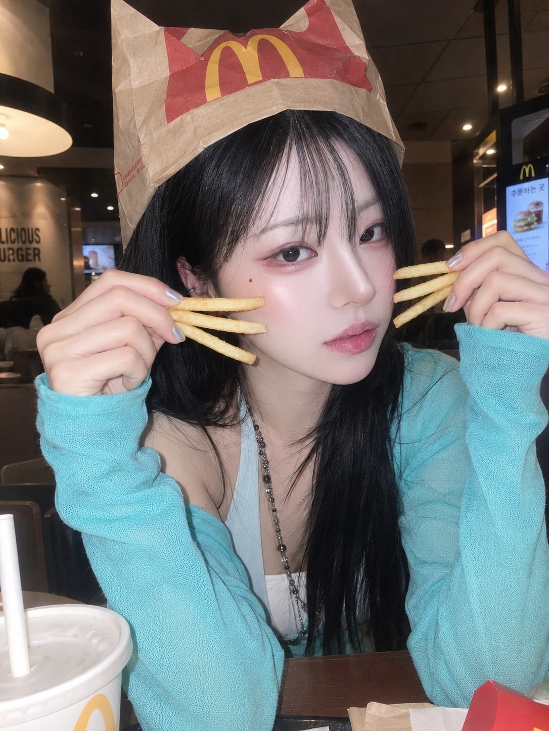 비 실 비 실