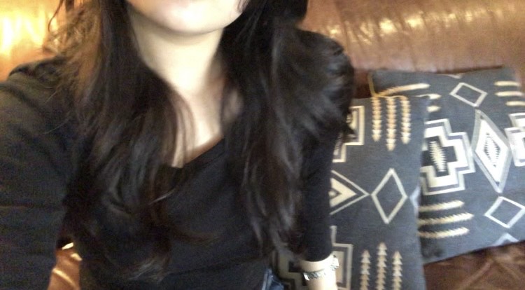 •••