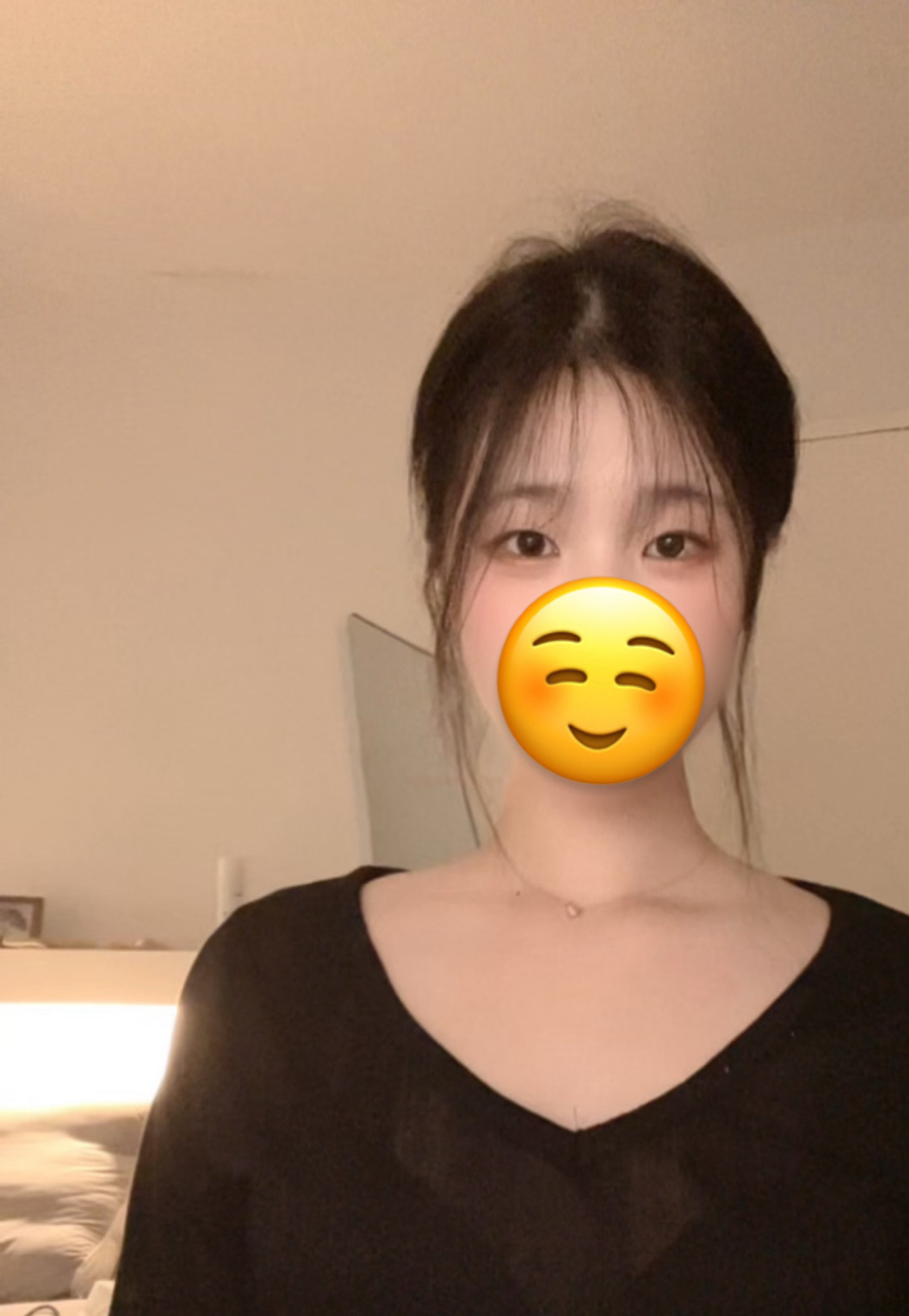 여권사진 찍엇다.