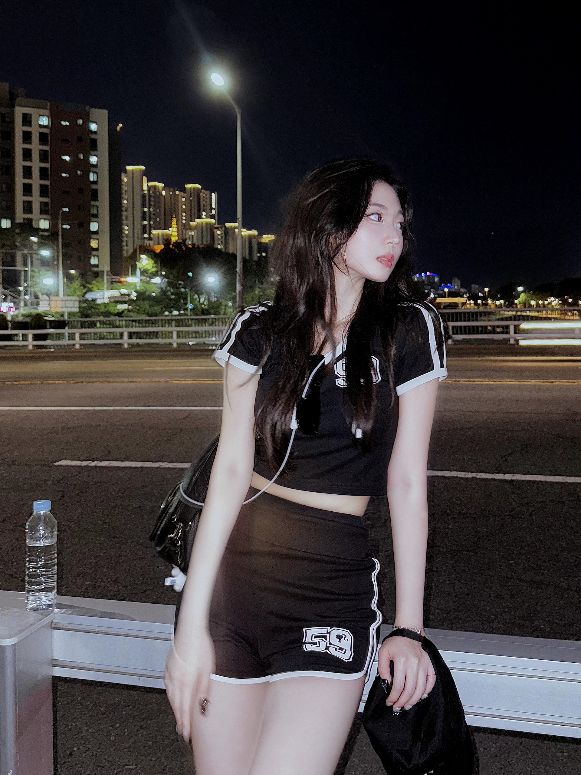 같이 좀 더 잘까