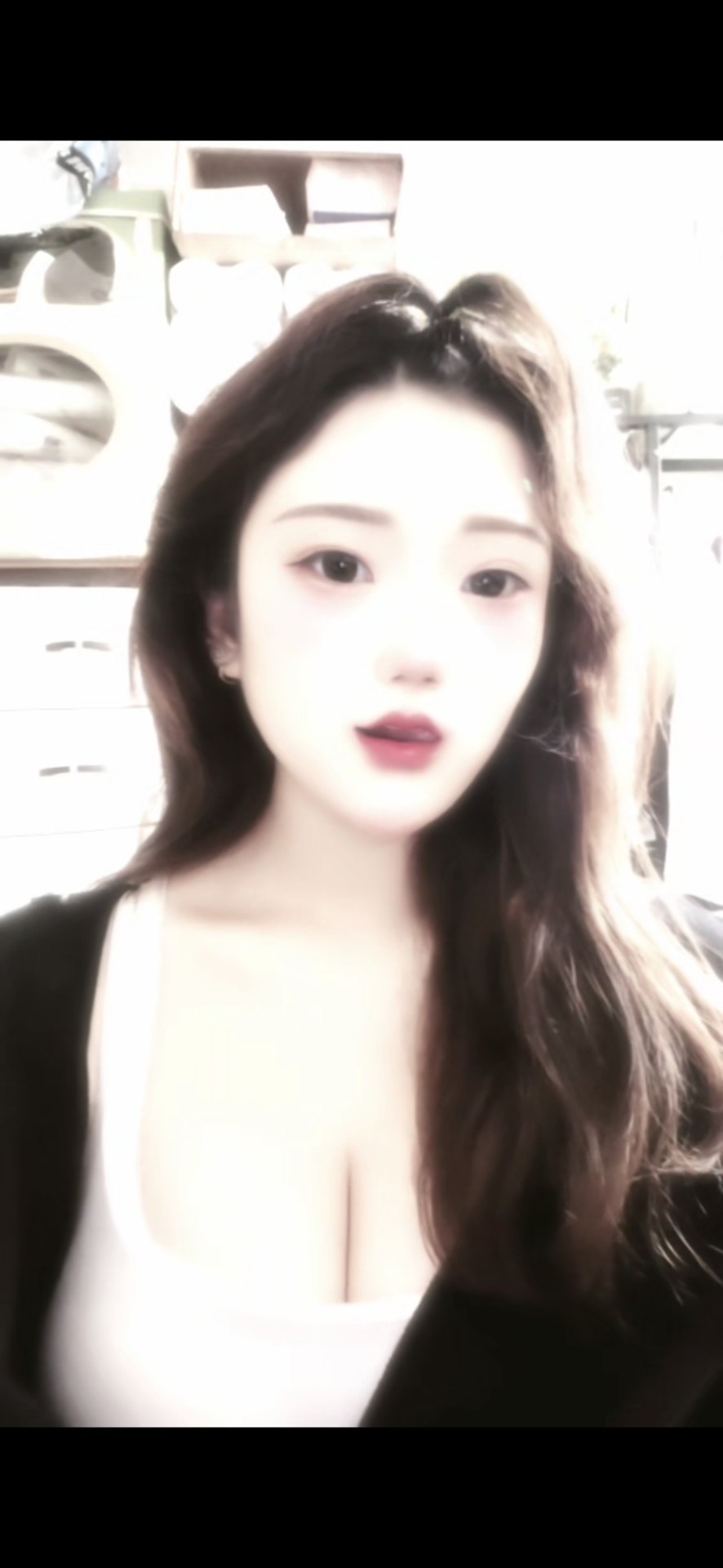 20살 풀 메이크업 중