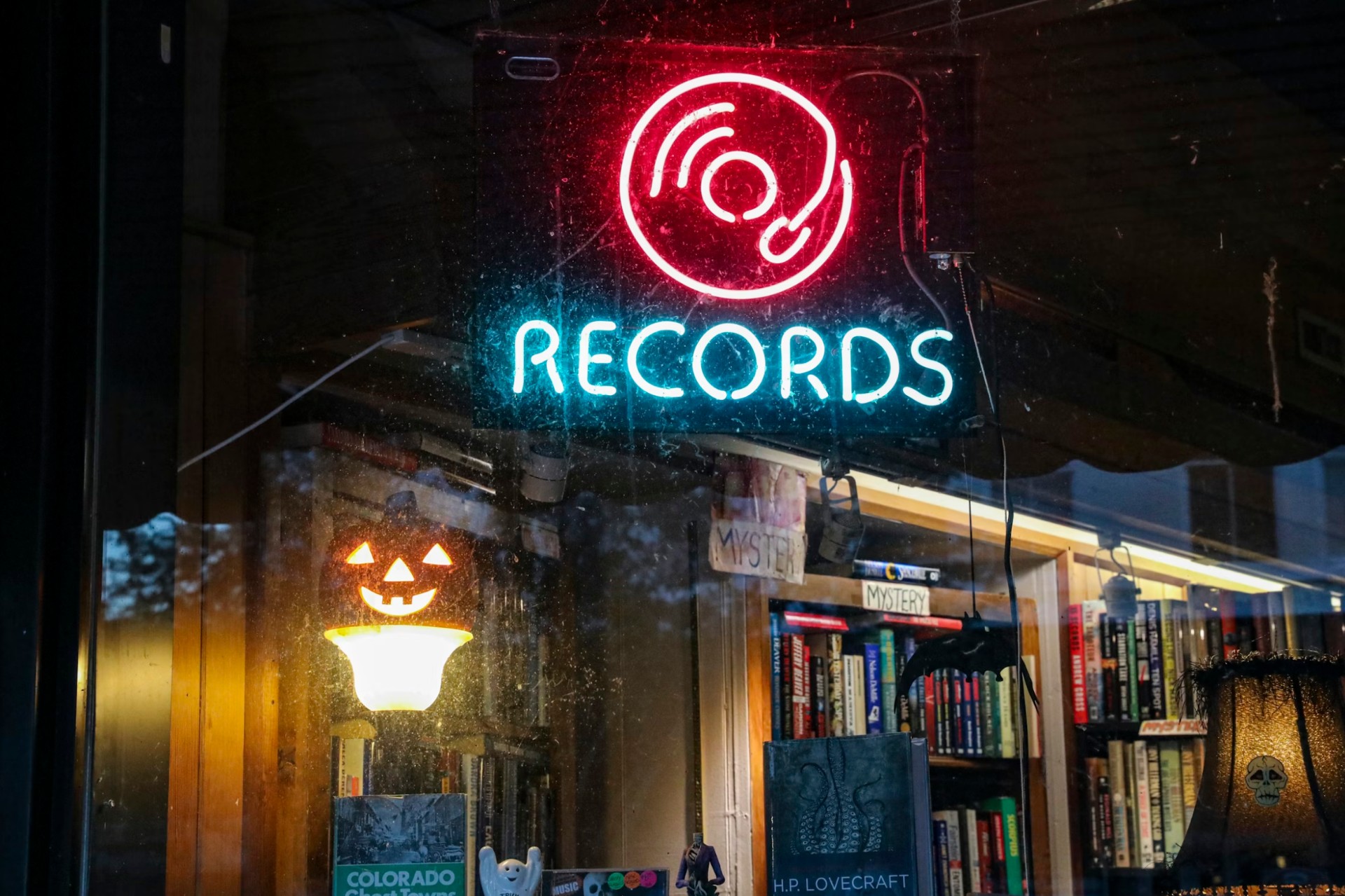 RECORD BAR..
