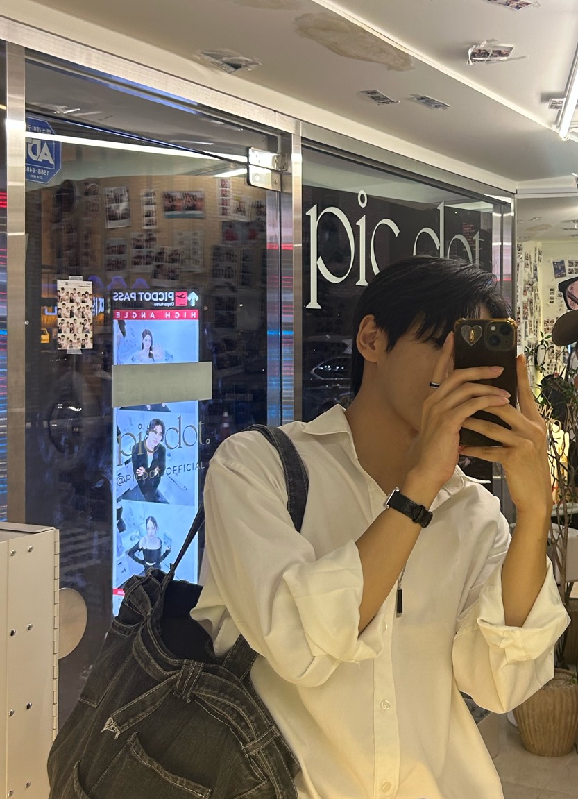 짧게 흡연중🚬