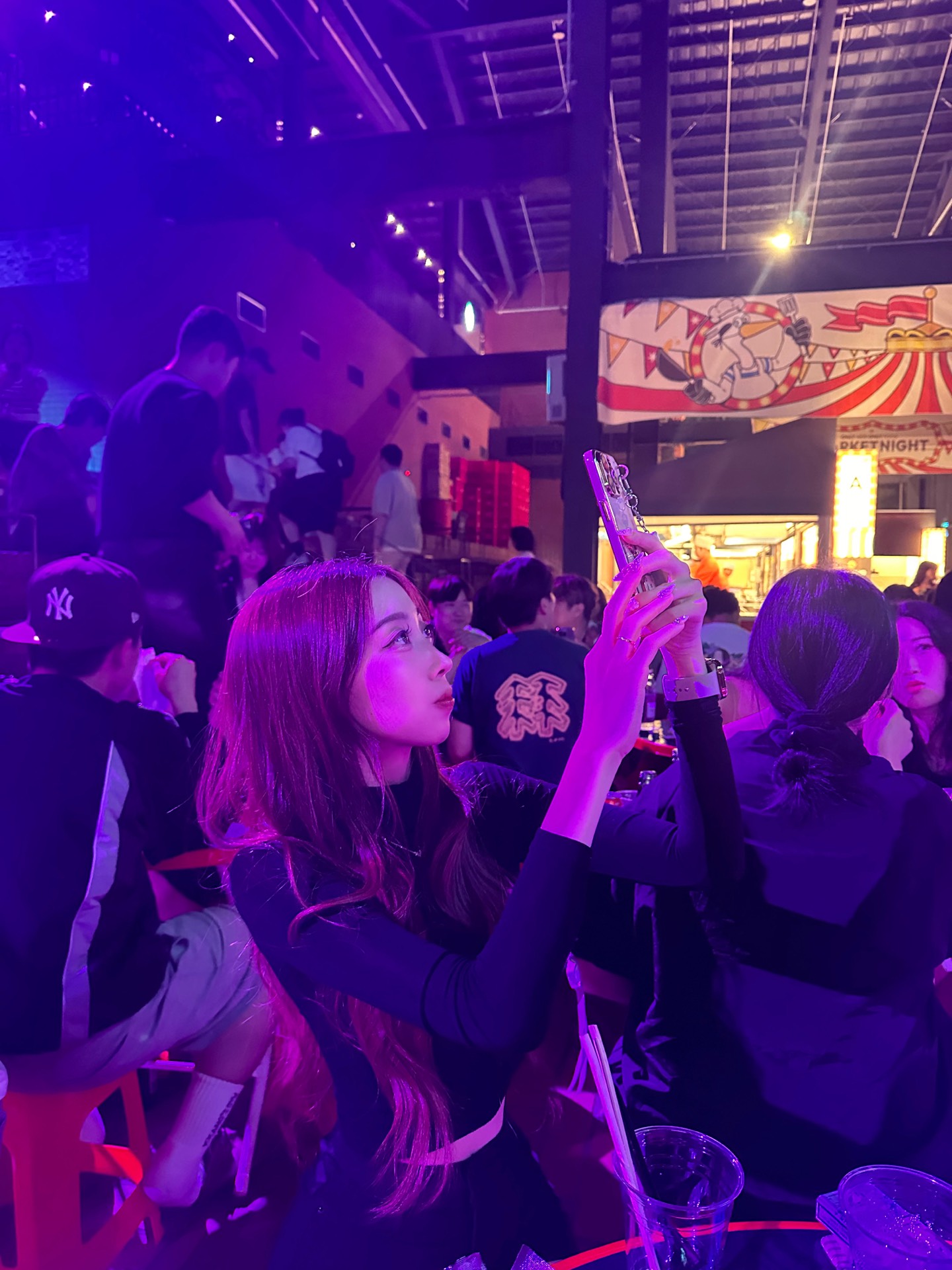 # 12시엔 지윤 🤍