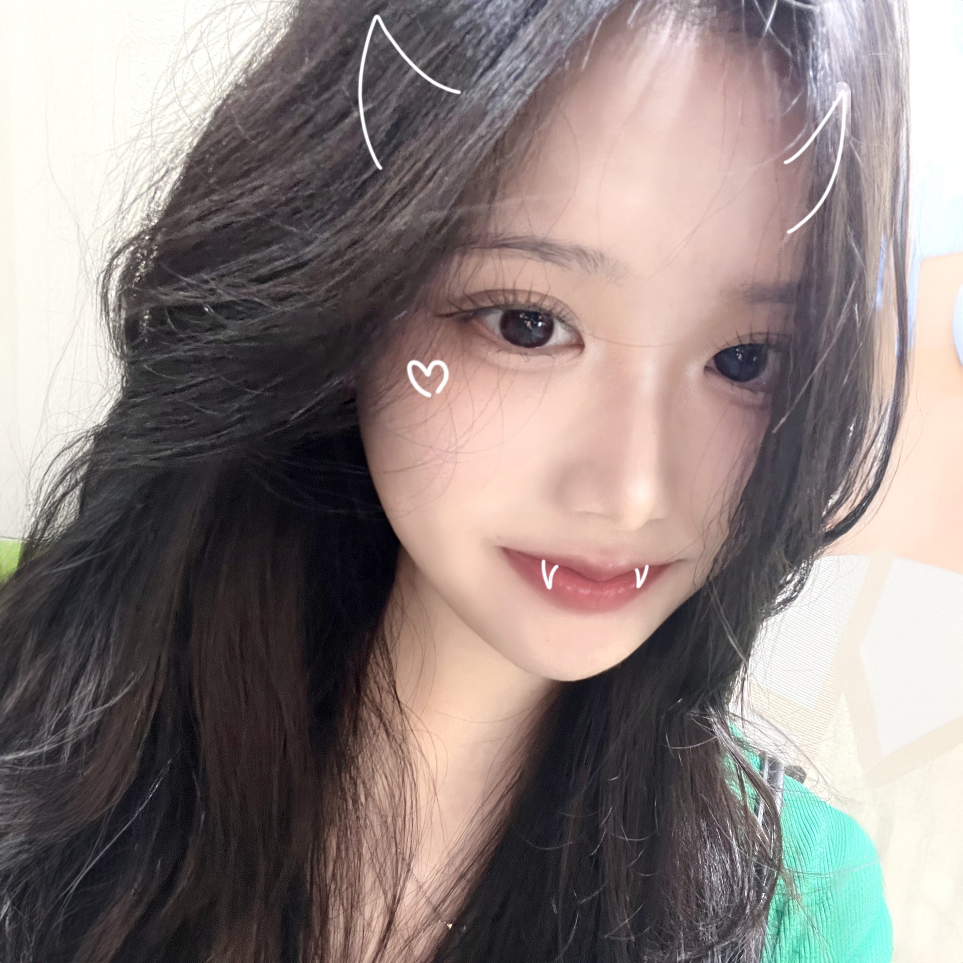 편하게 들어요🍷✨