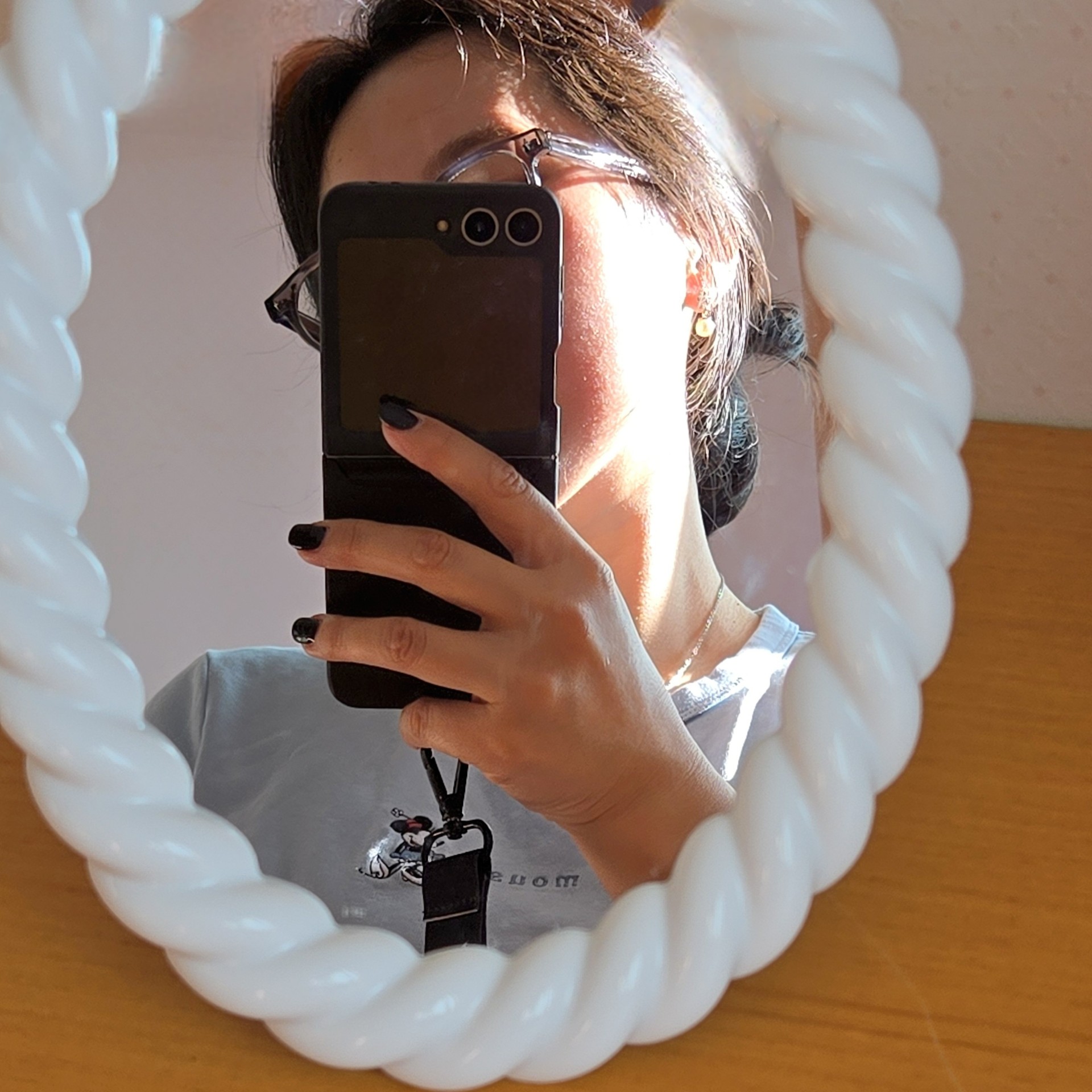 골골 눕방오똔대.