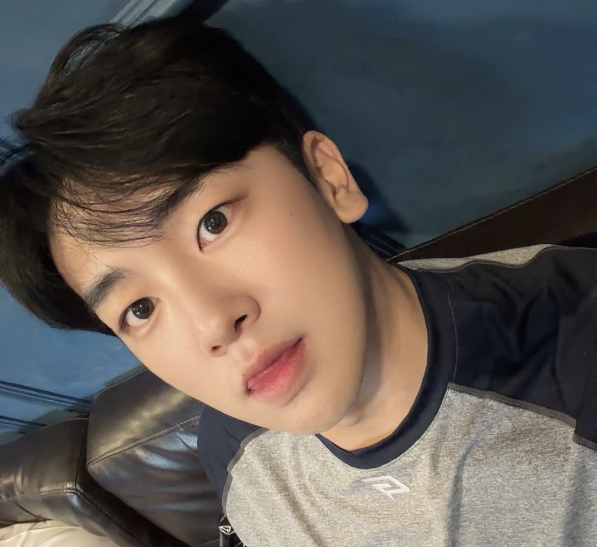 # 오늘 9시에만나요 !!