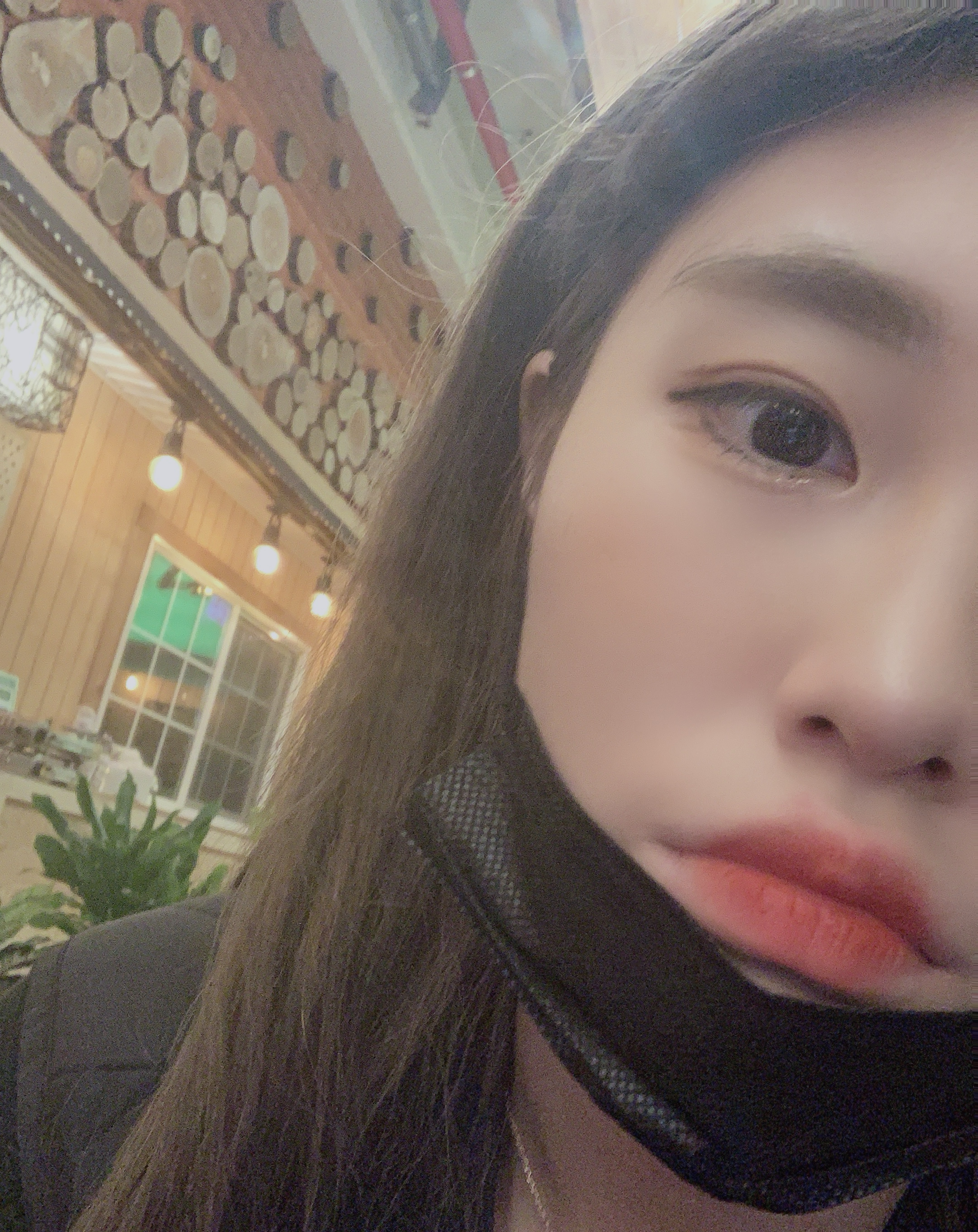 같이 놀래 말래