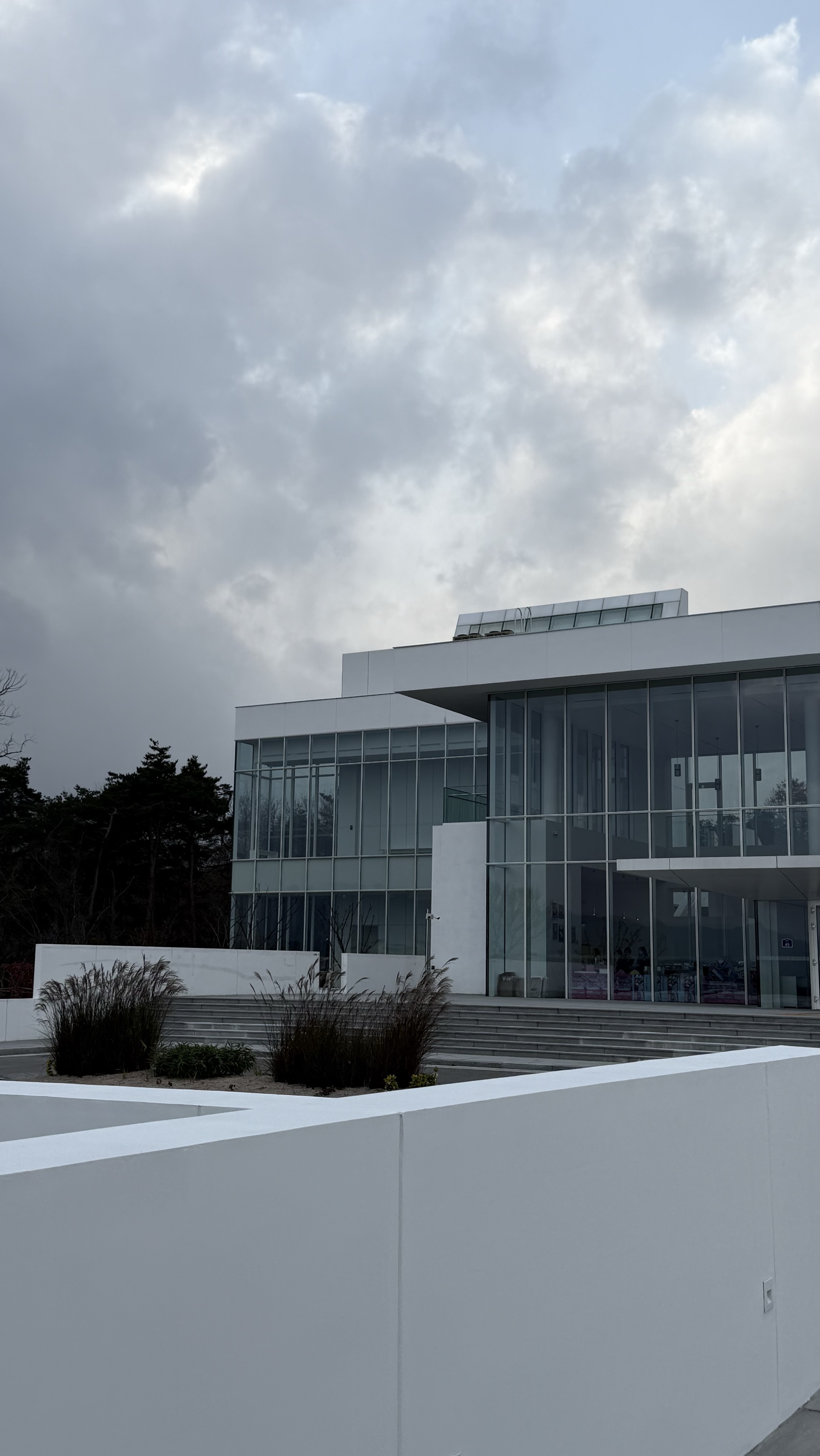 아무것도 없는 나라도 좋아해주니?