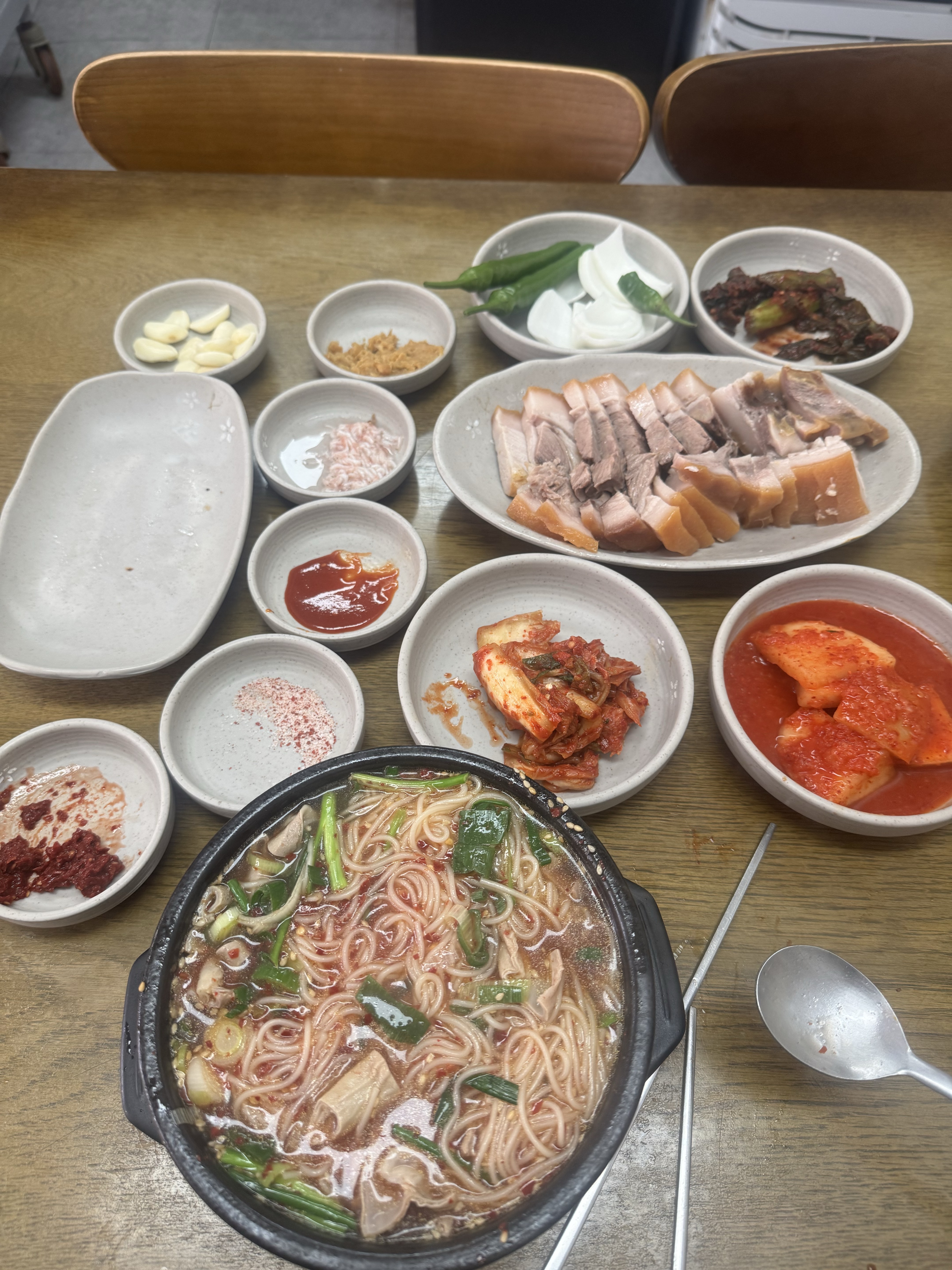 시장 야방 국밥먹방 꺄앙