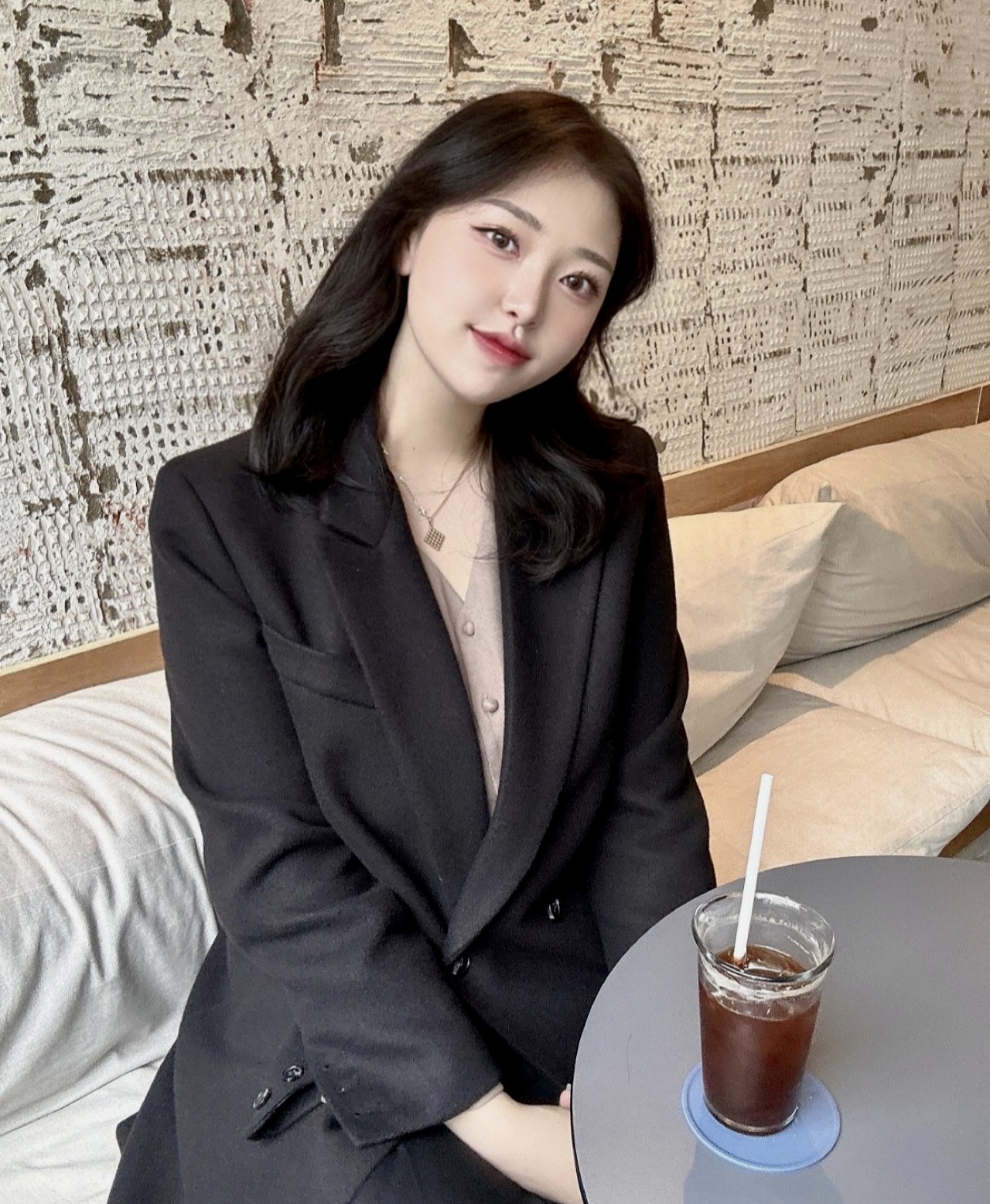 늦잠자고 일어난 사람같나요?