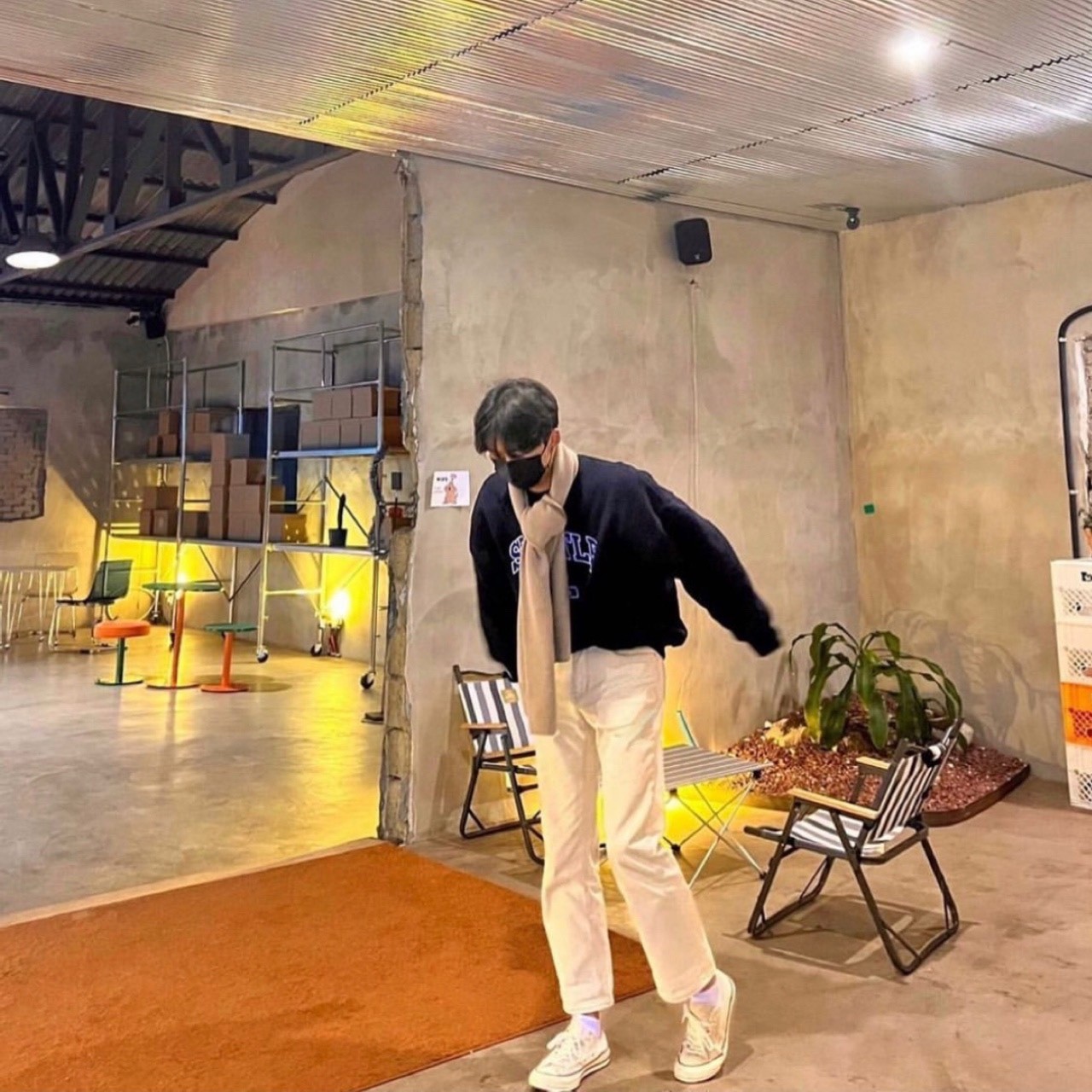 # 사부작 사부작