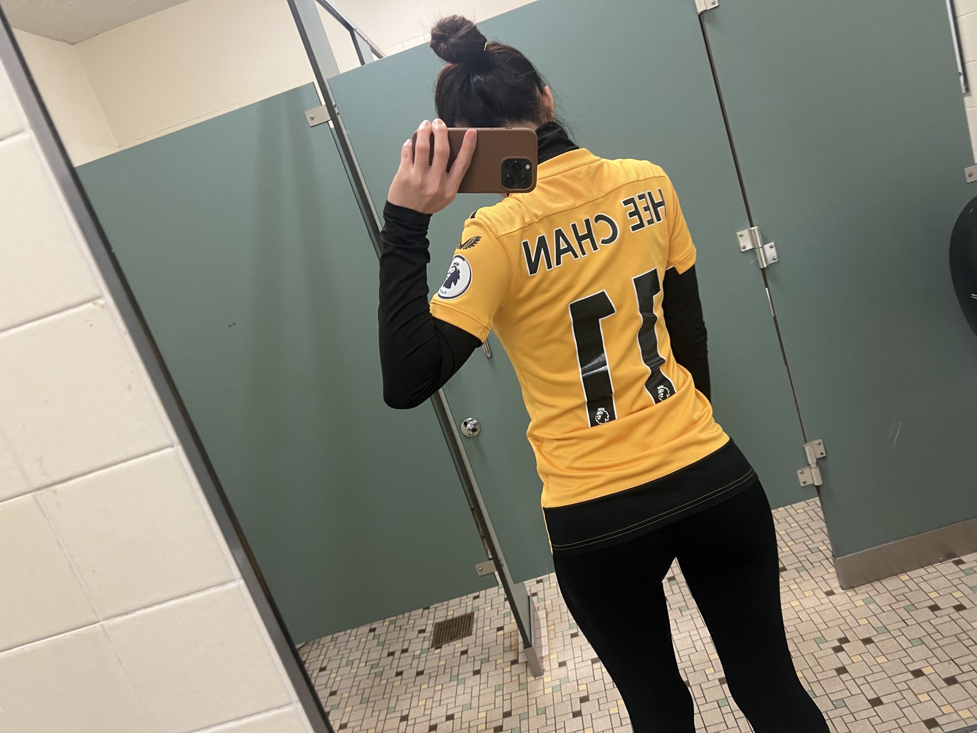 뭐라도 들을 거리가 필요하다면