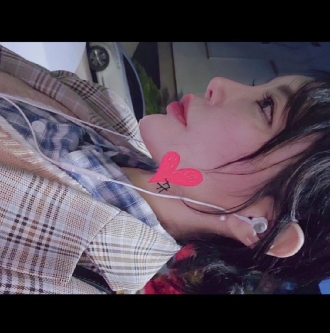 심심한 사람 손들고 들어오33🤟🏻♥️