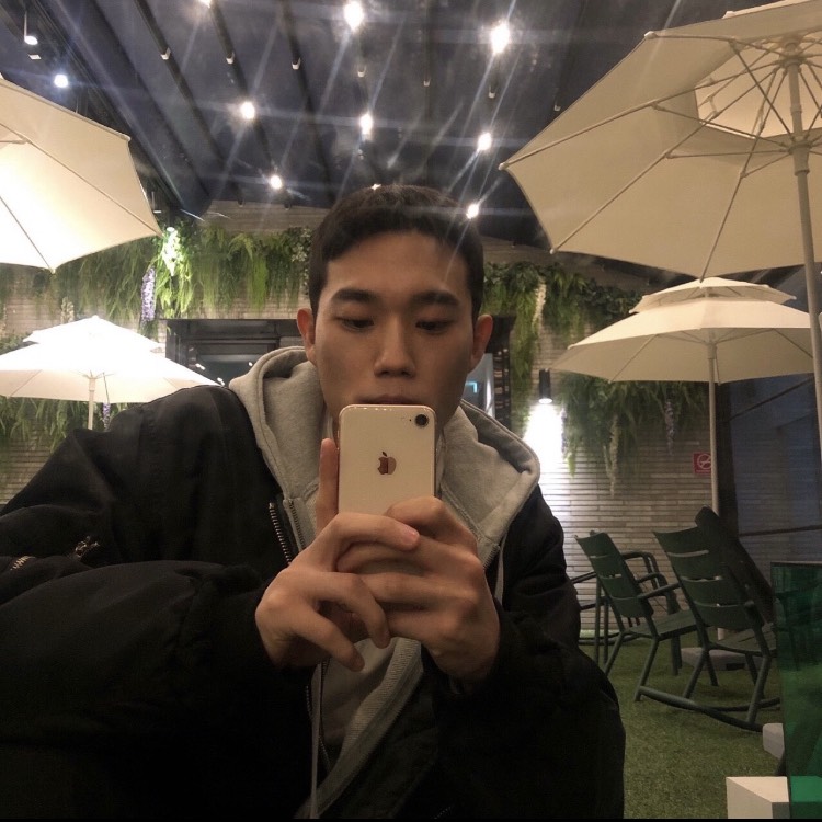 바보가 운동 고문해요. 들어와주세요.