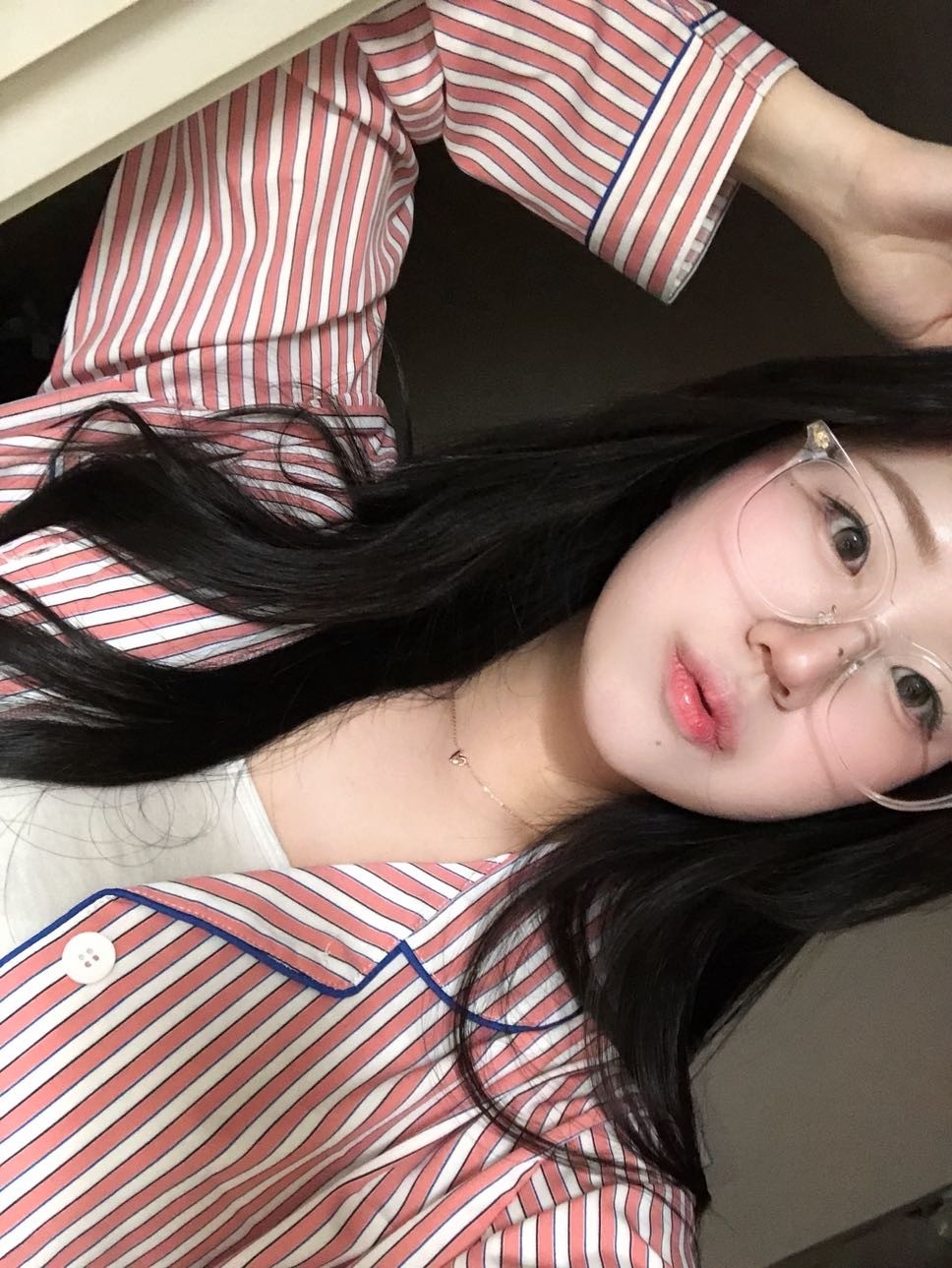 우리는 서로의 ⠀