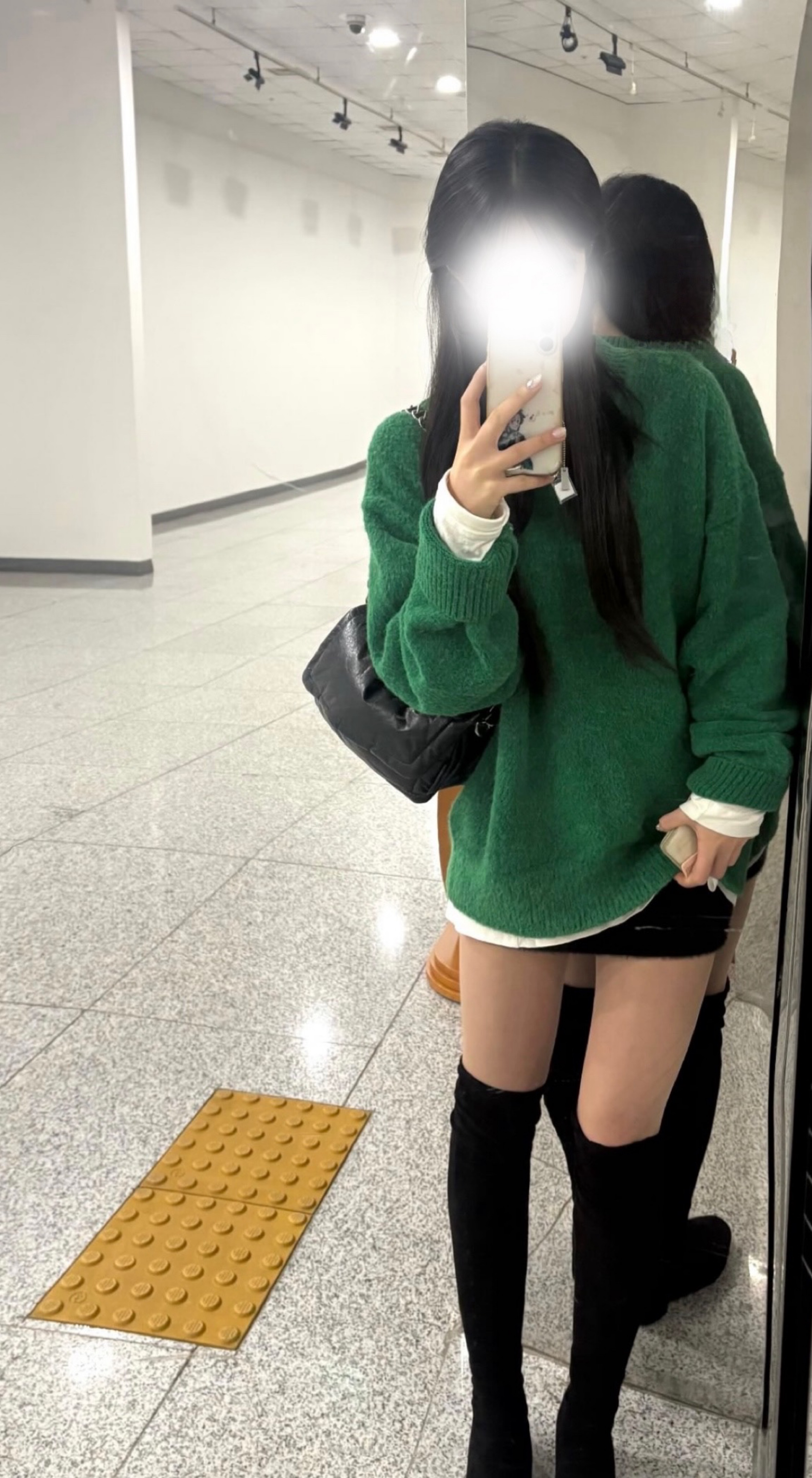 신입, 재워드릴게요