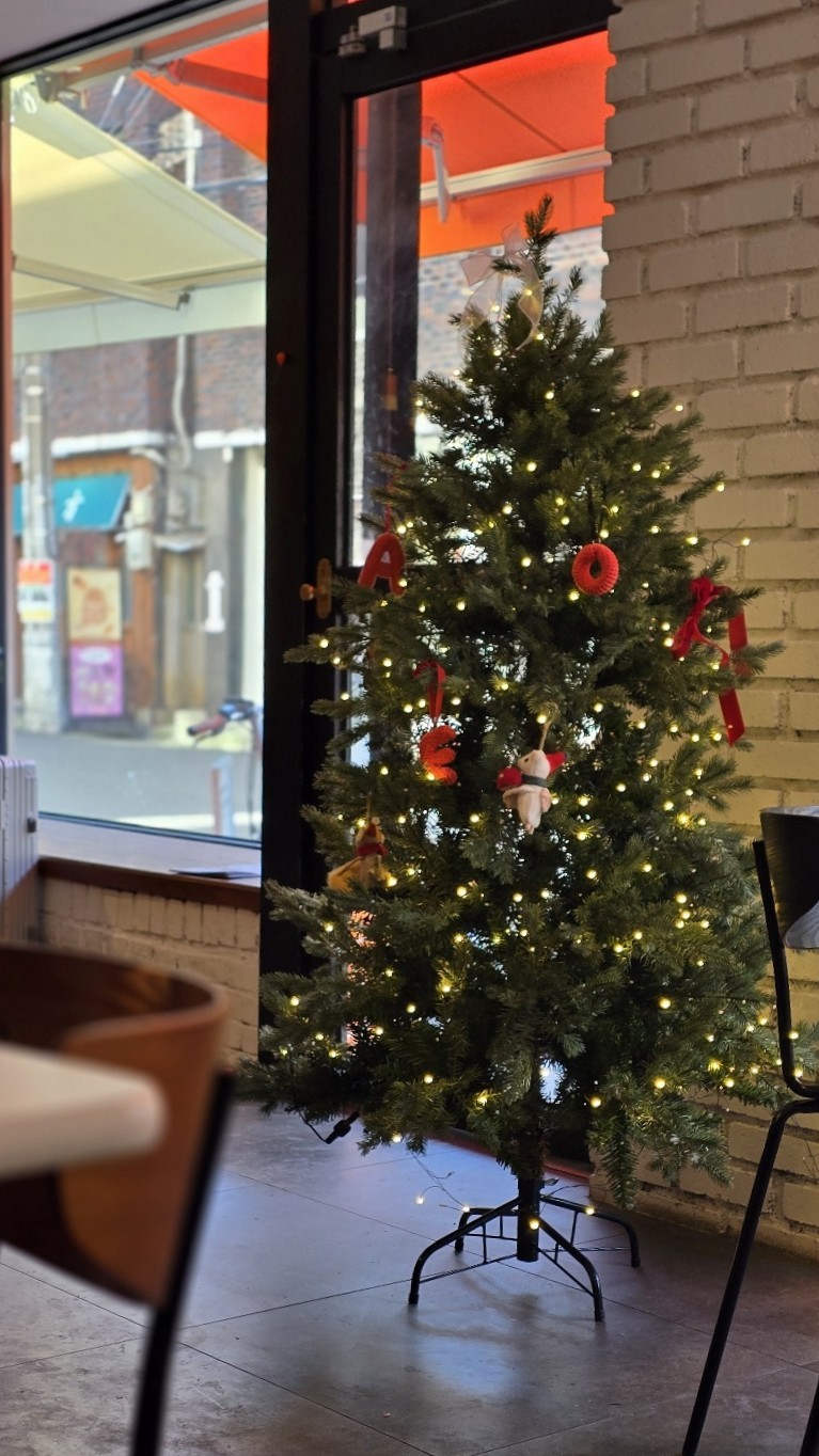 Very Merry Xmas에도 노래