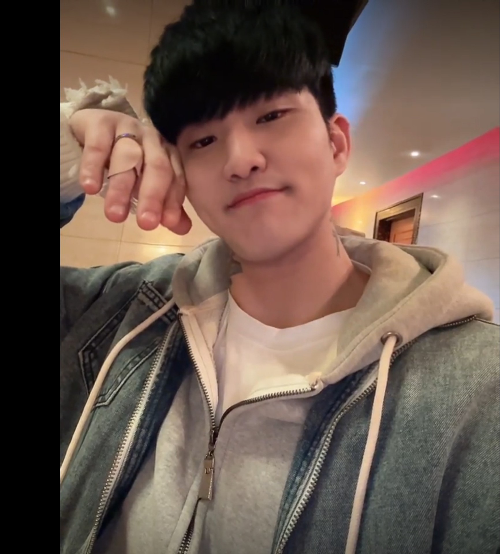 #추억노래 들을래?