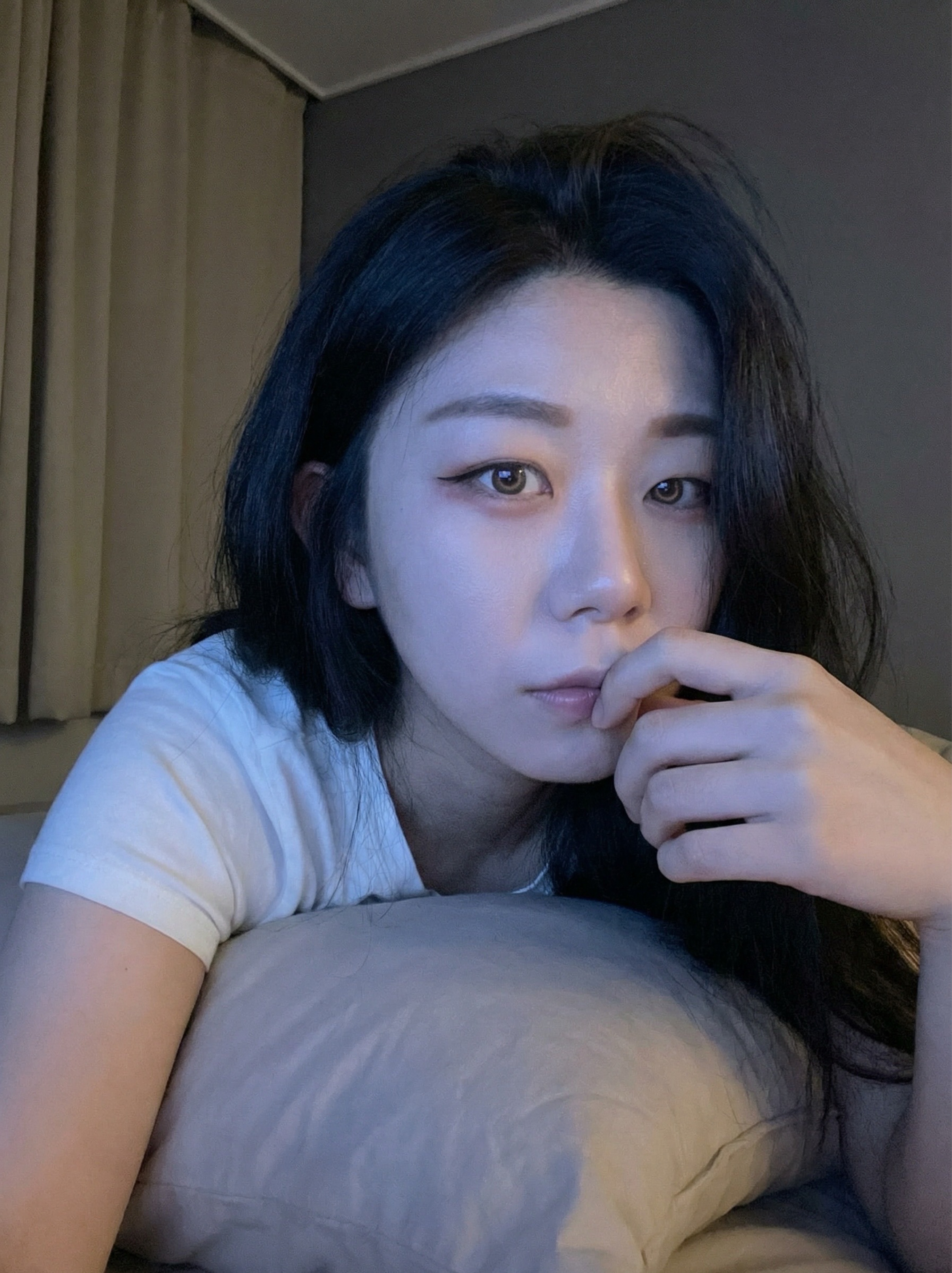 사진에서 저 맞춰 보세요