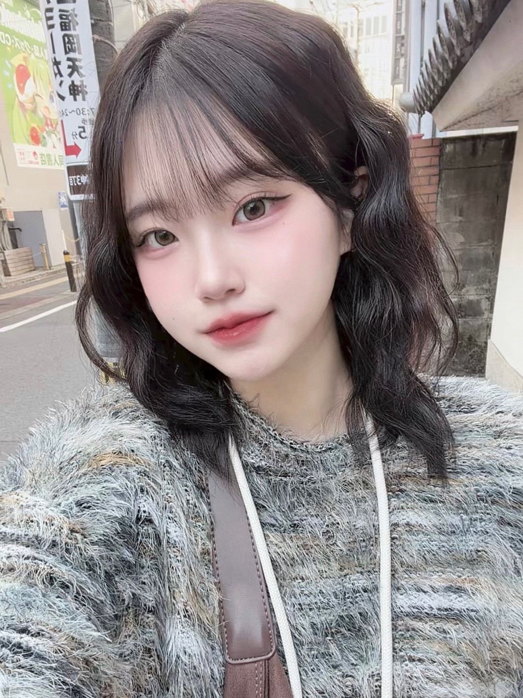 사랑일 것 같더라