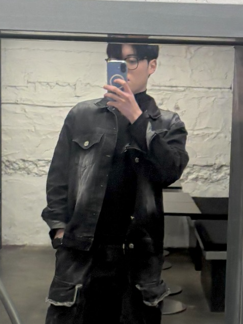 빨리 와서 나 쓰다듬어