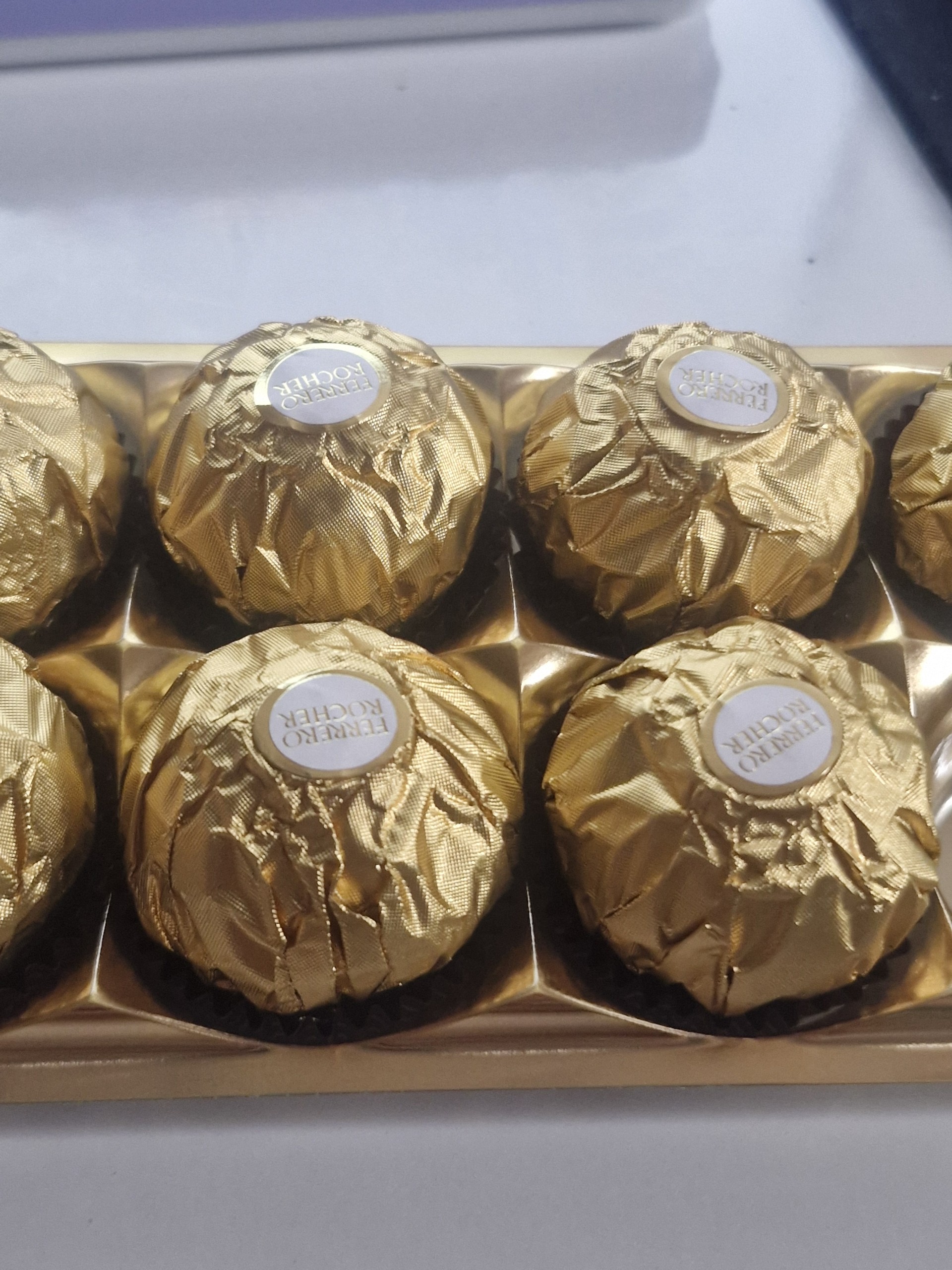 그냥이 엣☆큥 (ᓀ⩊<⁎)🤍