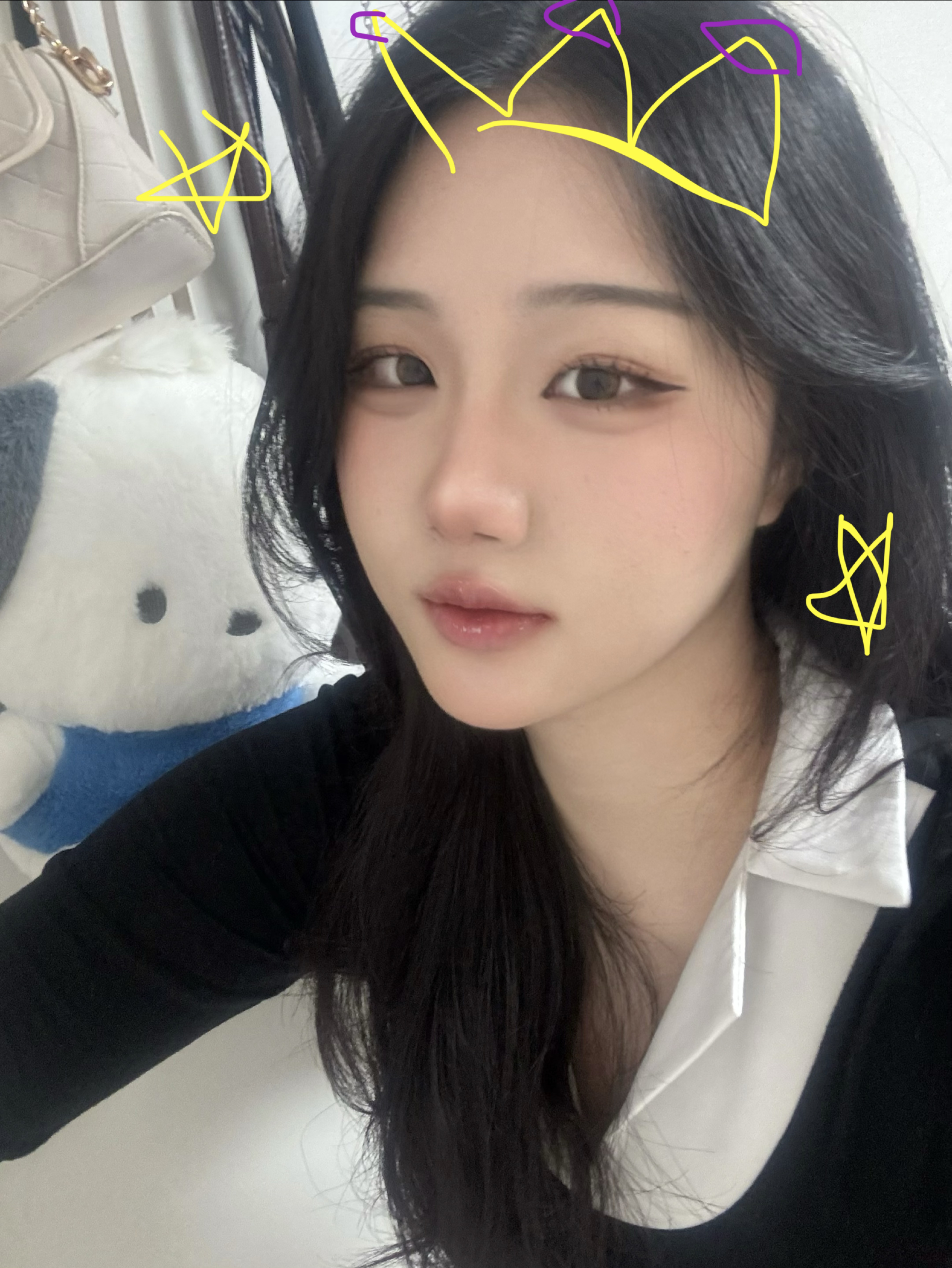 떠오르는 신인 여배우 킁카