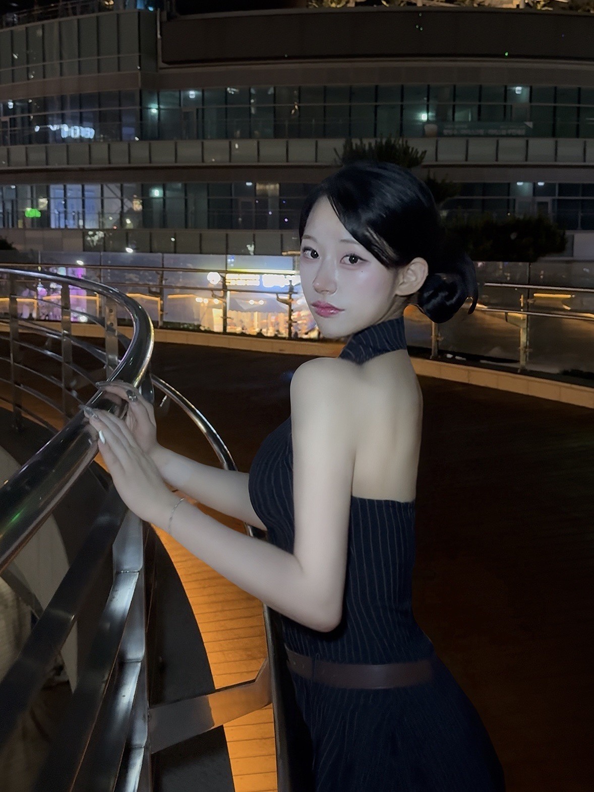 야 인사 안하냐?