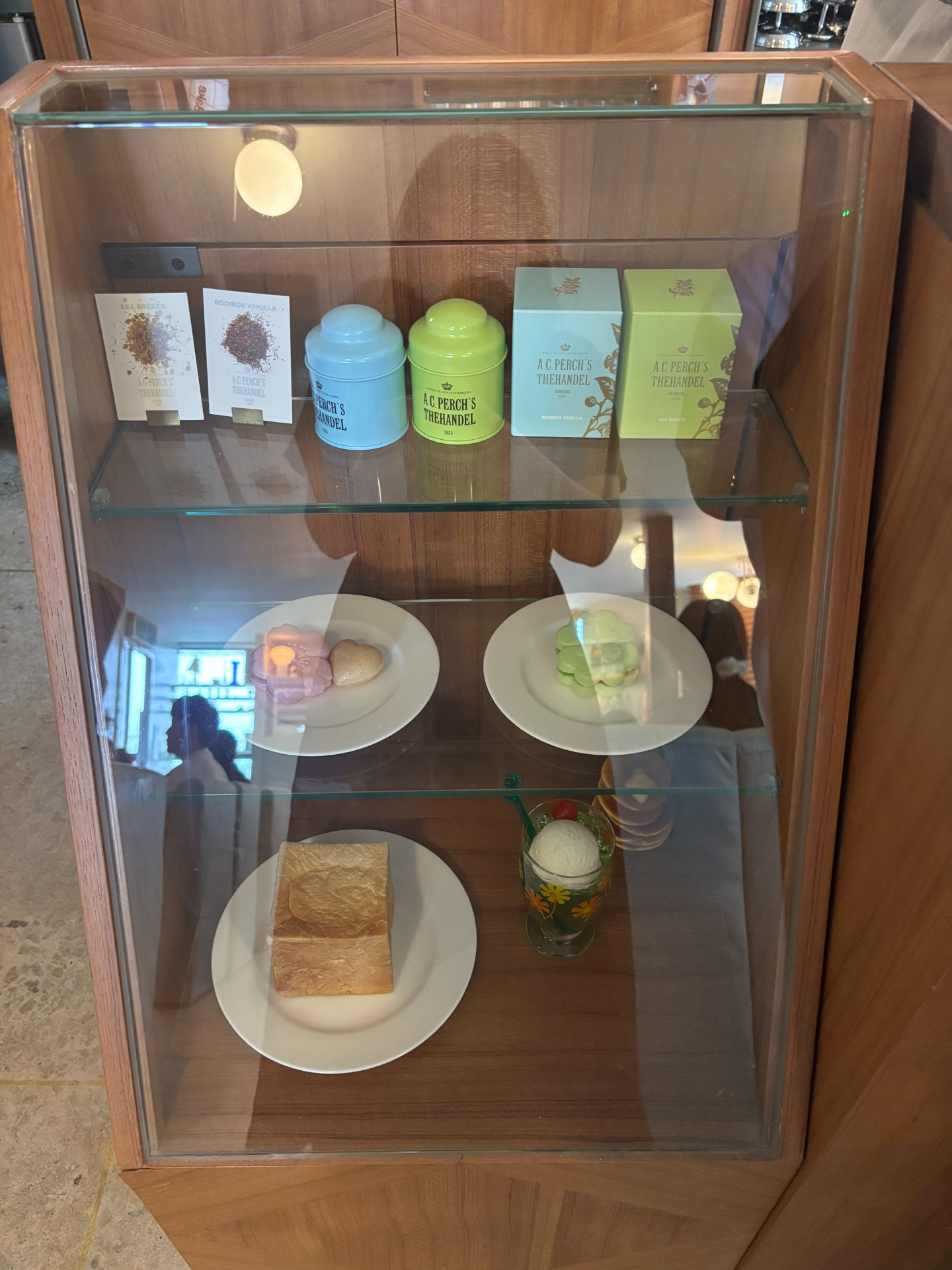 플리) 업무 중이지만 귀는 휴가:>