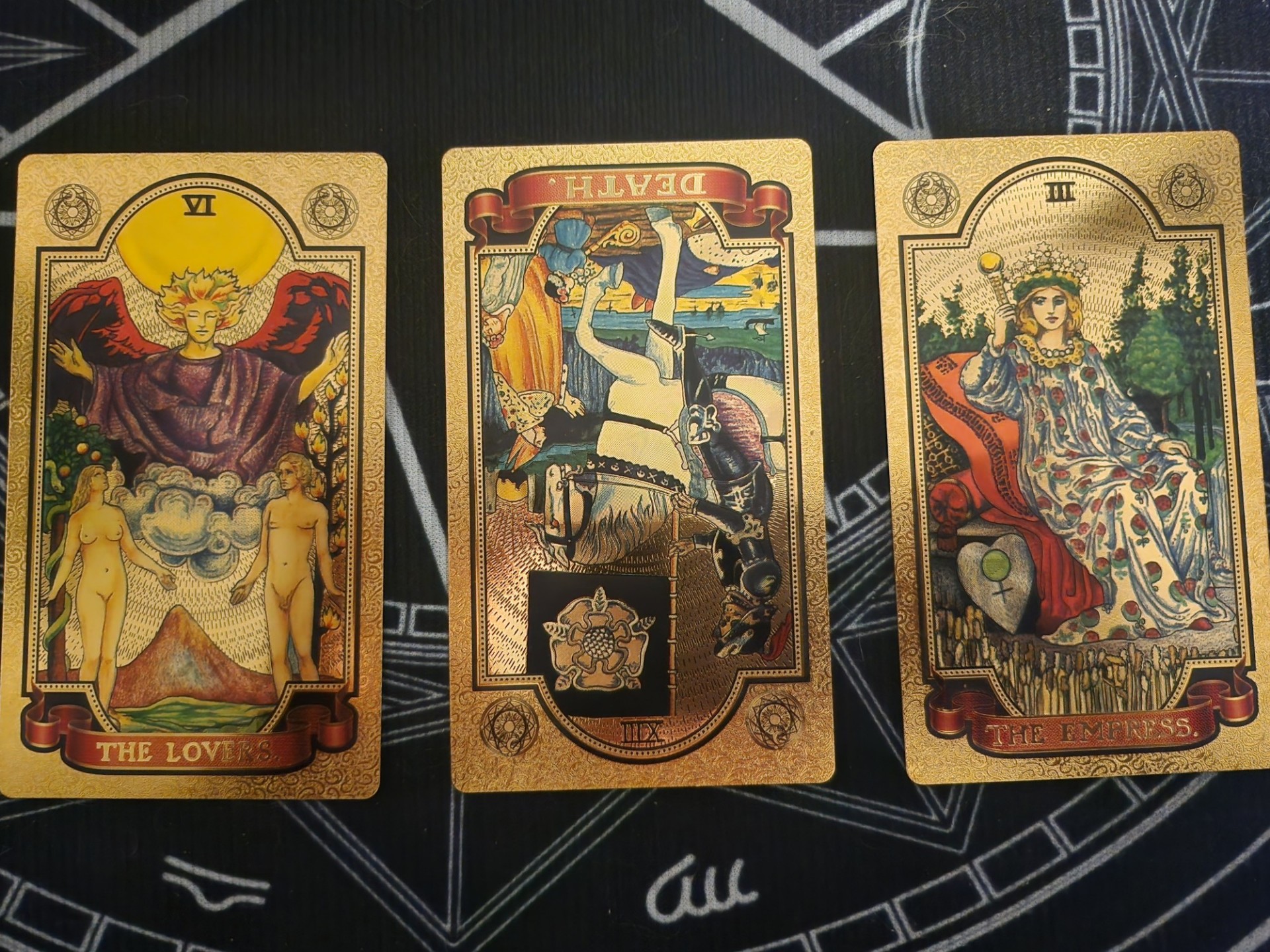 뼈으스러지는 팩폭 무료 타로 🔮