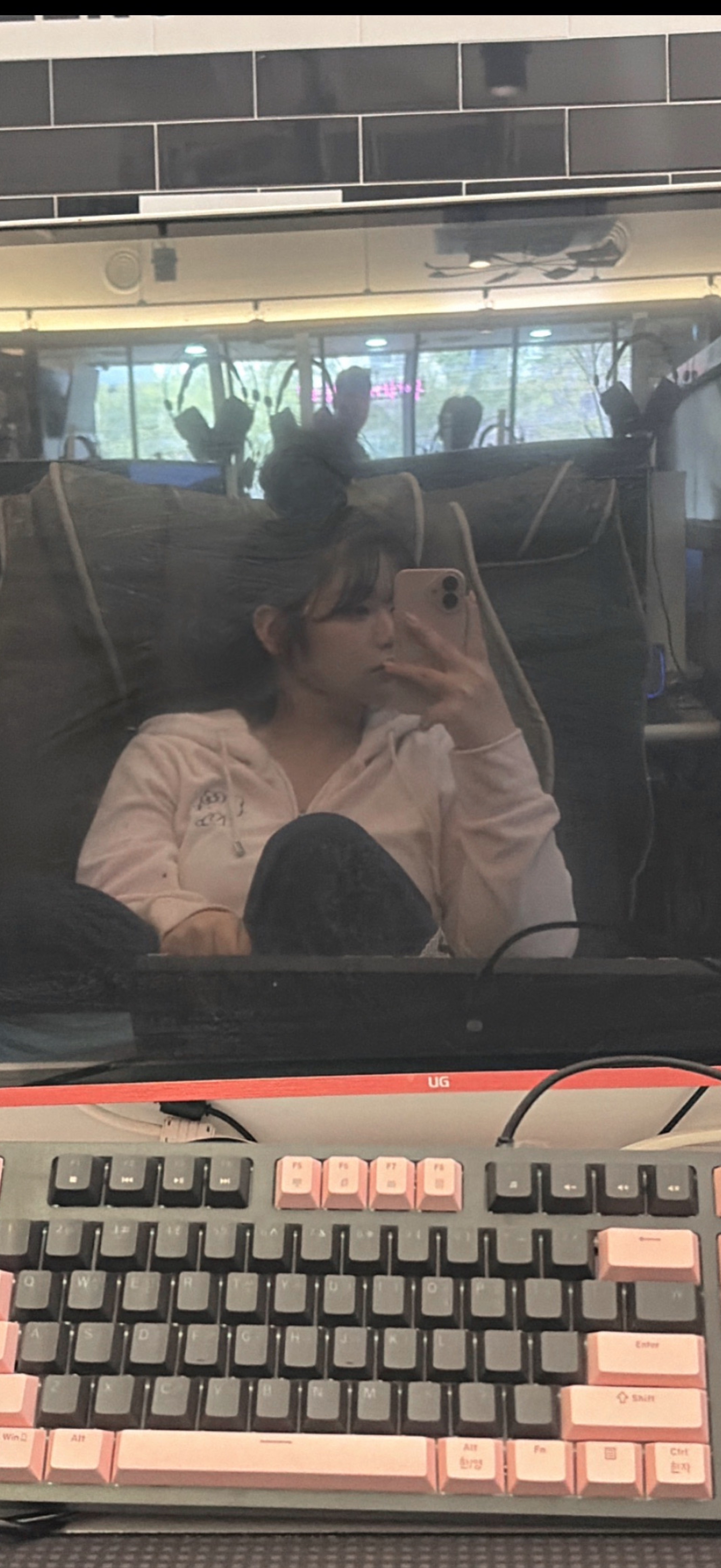 광고에서 듣던 목소리