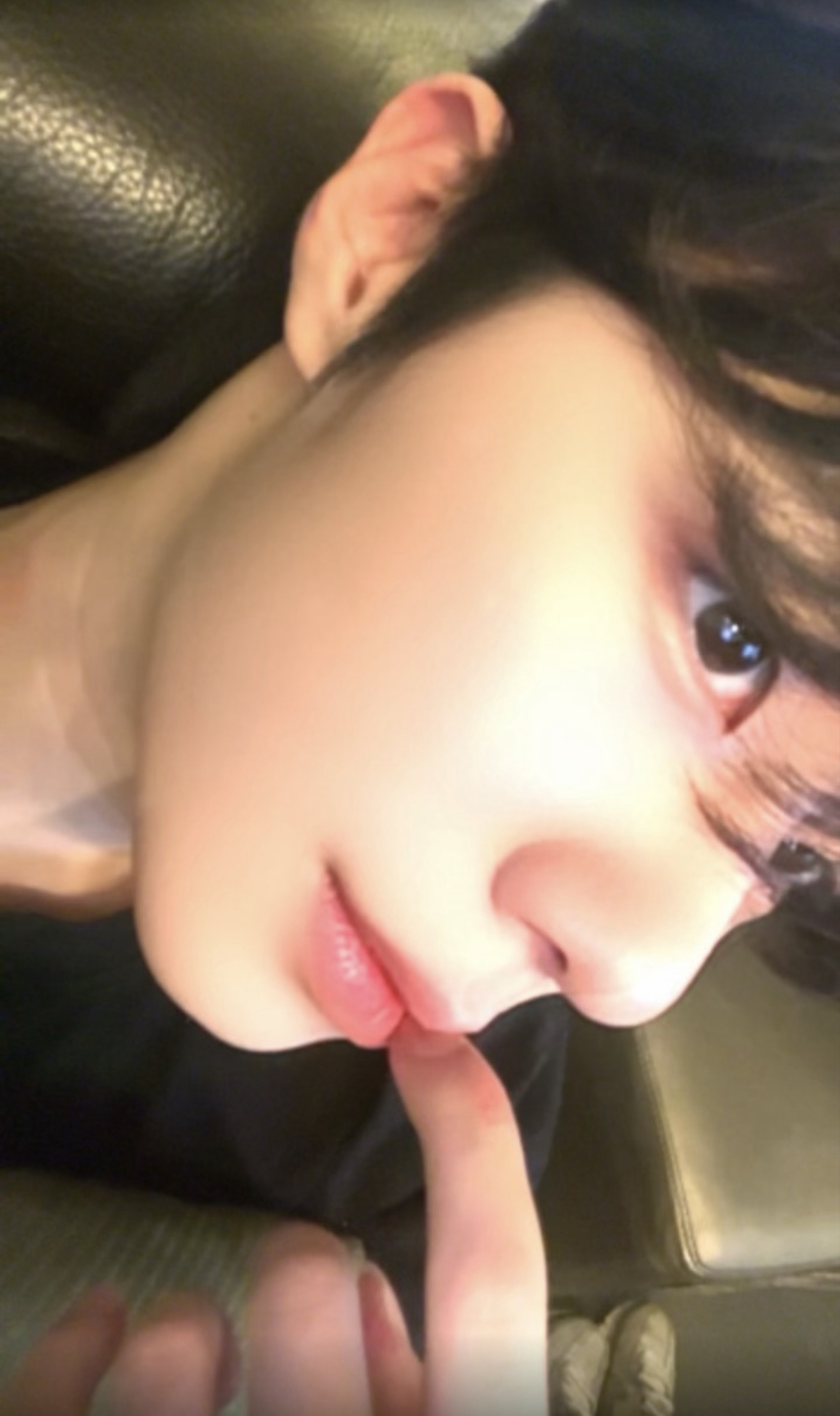 여자친구를 찾고있어요