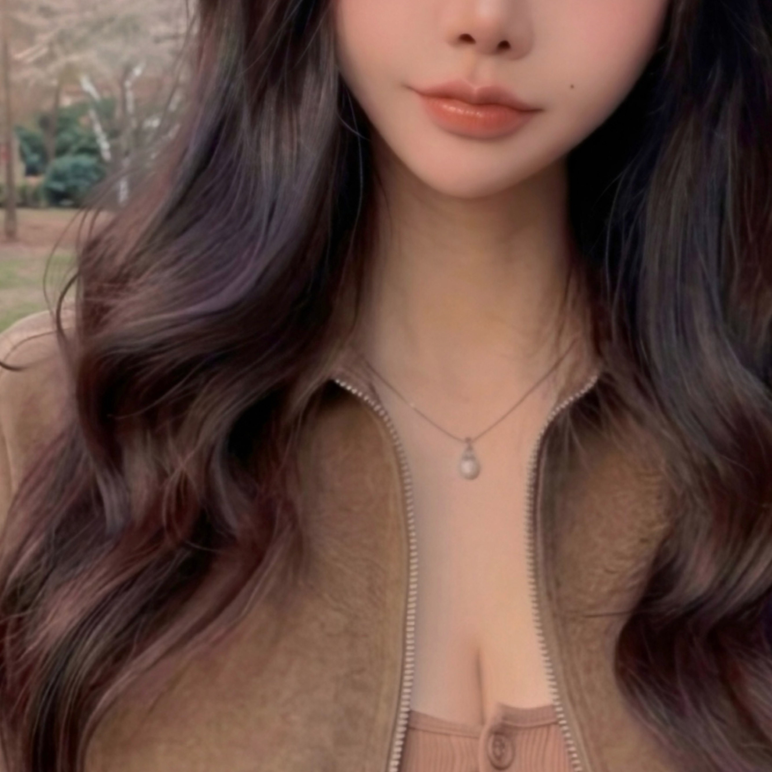 𝘔𝘦𝘳 𝘮𝘦𝘢𝘯𝘴 𝘴𝘦𝘢. 