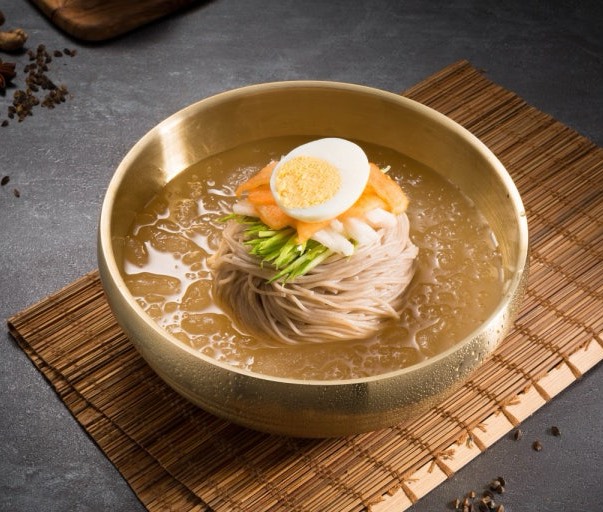 평양냉면을 아십니까?